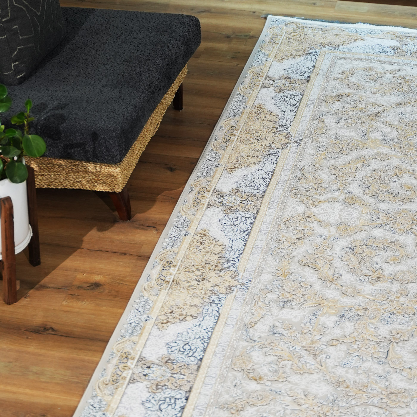 فرش ماشینی ۱۲۰۰ شانه تراکم ۳۶۰۰ گل برجسته طرح آدنا یاسی