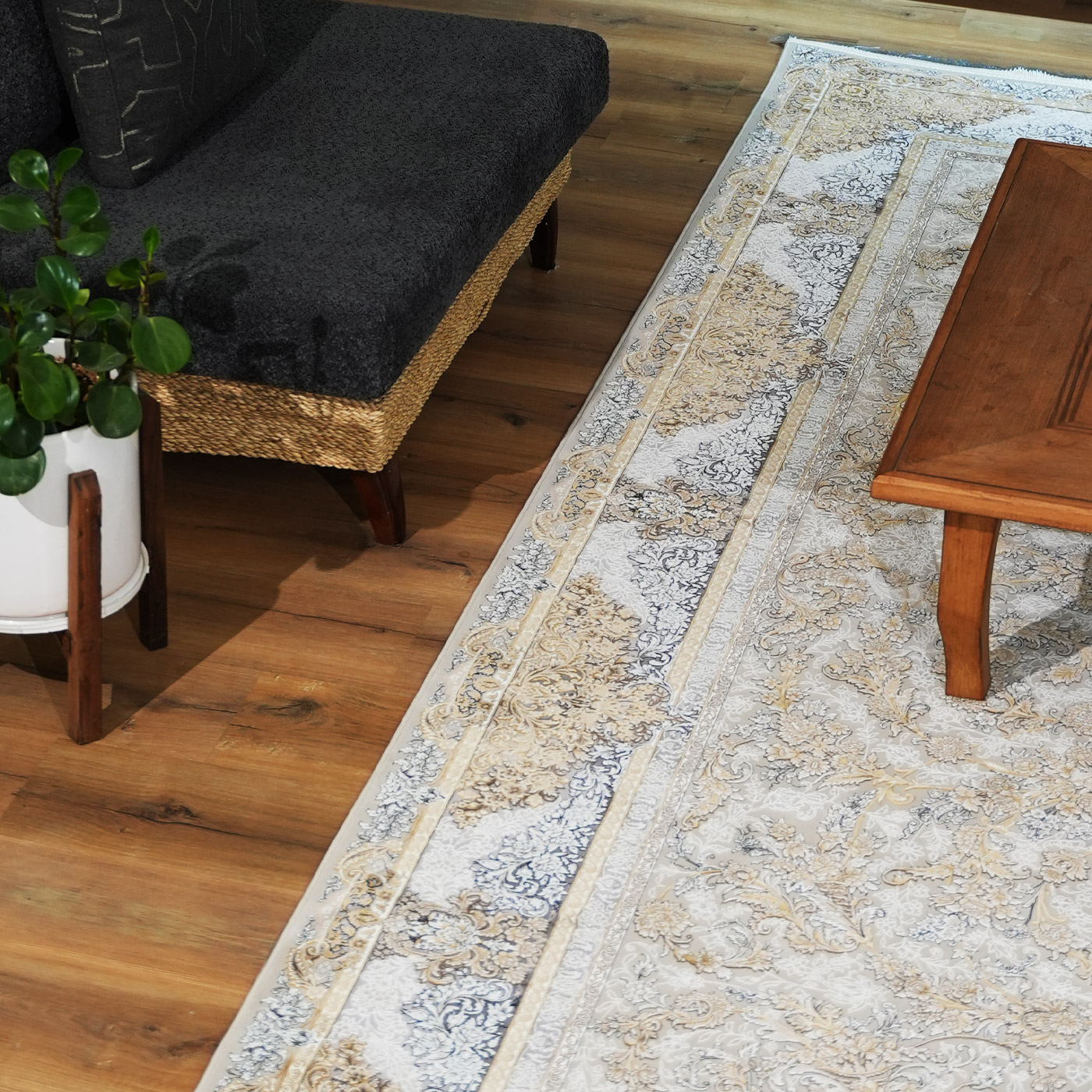 فرش ماشینی ۱۲۰۰ شانه تراکم ۳۶۰۰ گل برجسته طرح آدنا یاسی