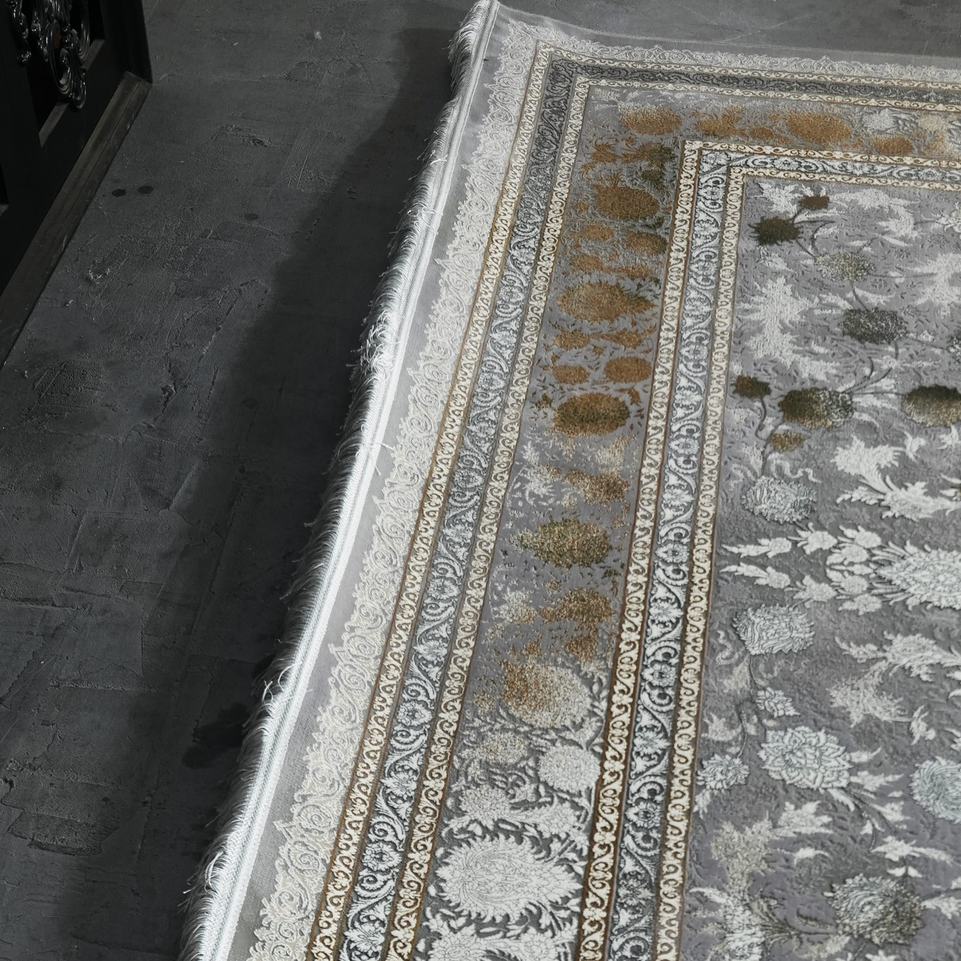 فرش ماشینی 1200 شانه تراکم 3600 گل برجسته طرح افشان شهرزاد فیلی