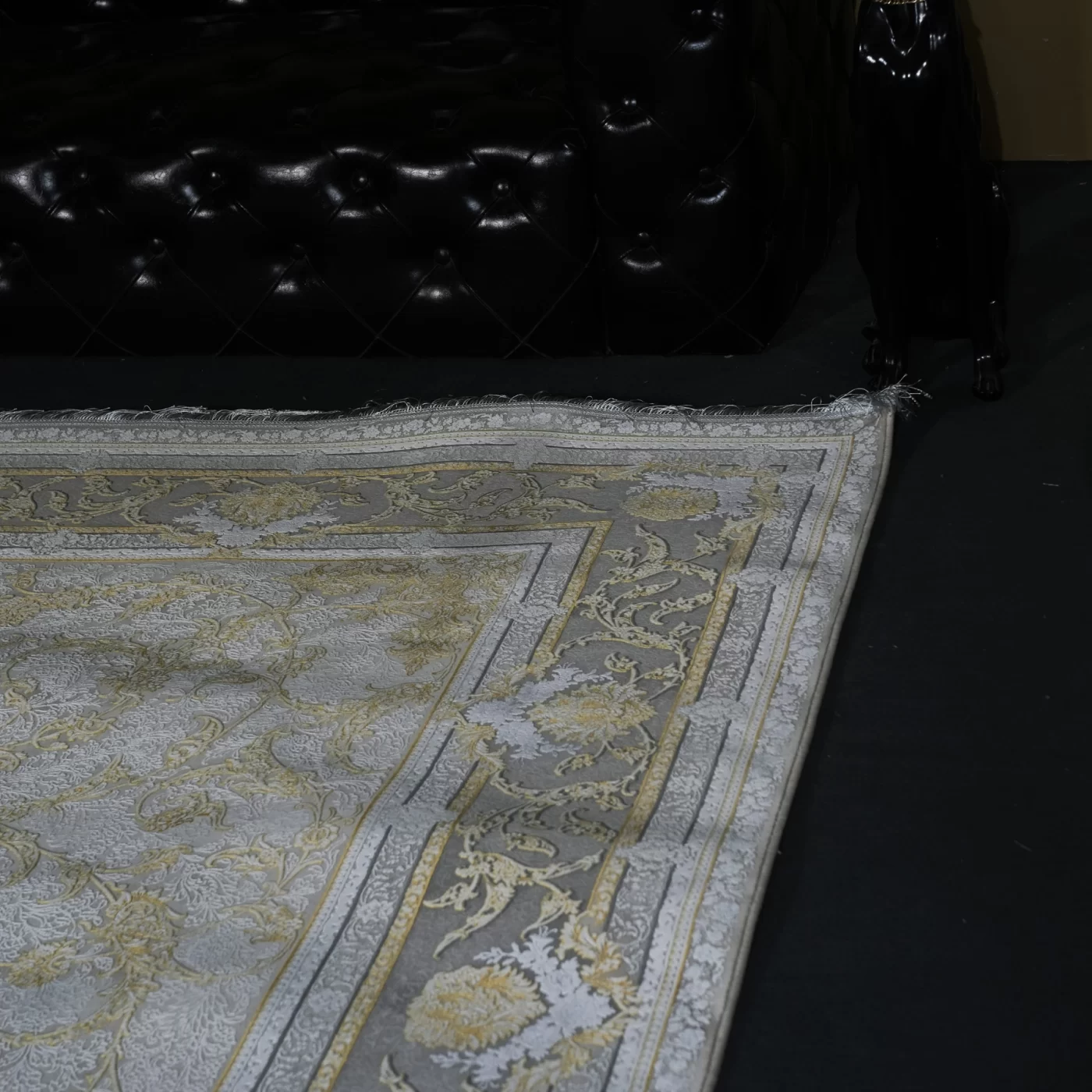 فرش ماشینی 1200 شانه تراکم 3600 گل برجسته طرح آنا بژ