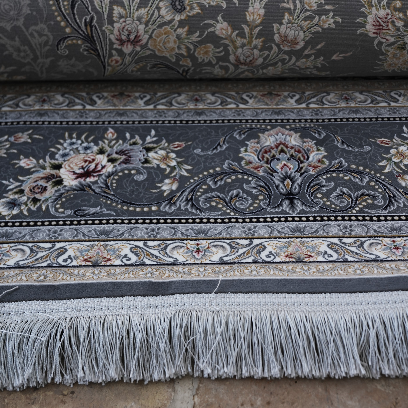 فرش ماشینی 1200 شانه تراکم 3600 گل برجسته طرح آراد فیلی