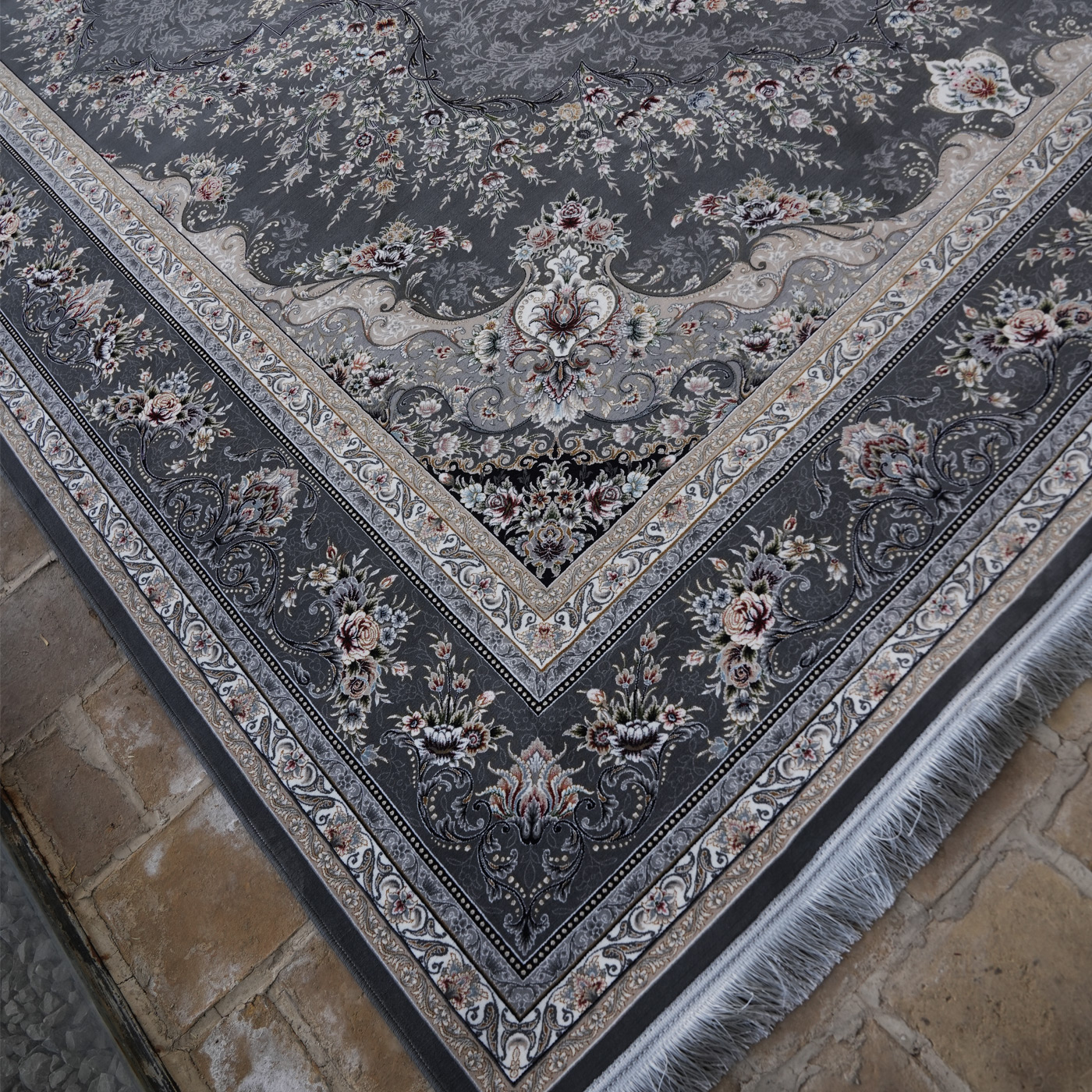 فرش ماشینی 1200 شانه تراکم 3600 گل برجسته طرح آراد فیلی