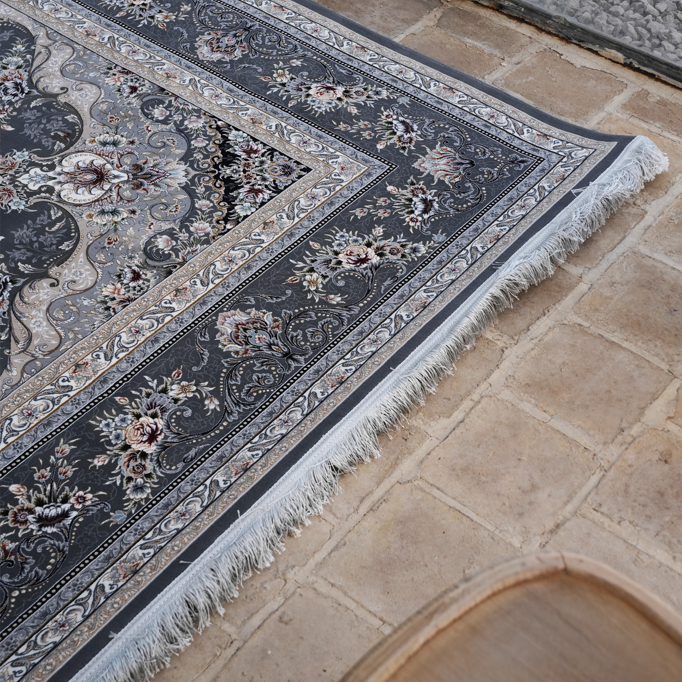 فرش ماشینی 1200 شانه تراکم 3600 گل برجسته طرح آراد فیلی