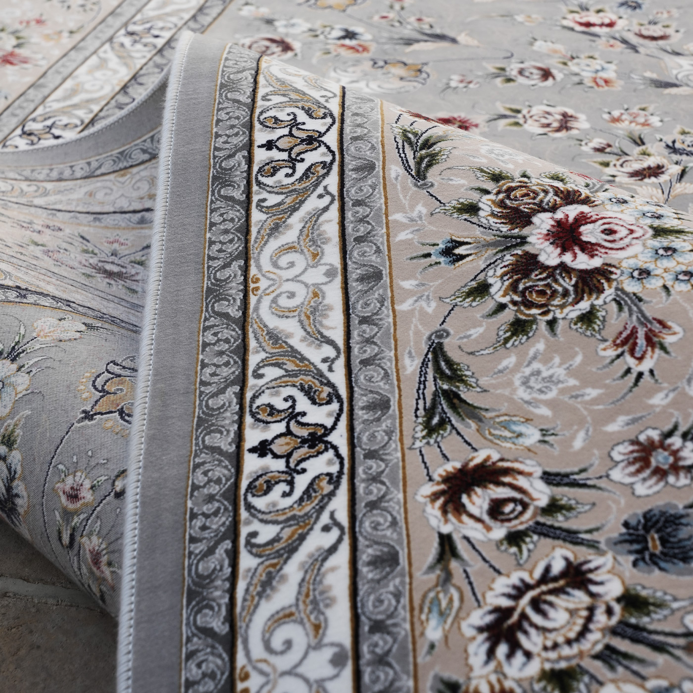 فرش ماشینی 1200 شانه تراکم 3600 گل برجسته طرح آوین نقره ای