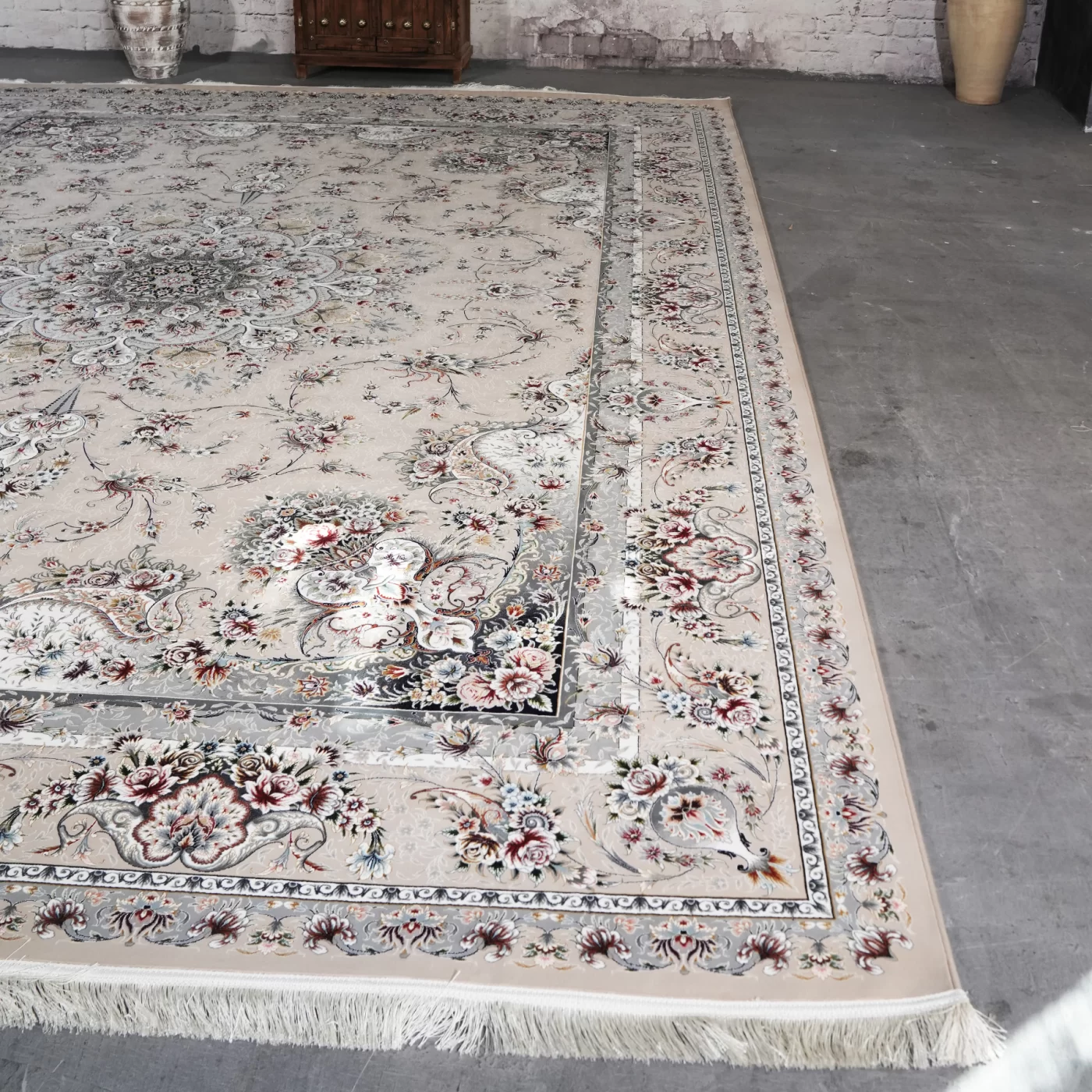 فرش ماشینی 1200 شانه تراکم 3600 گل برجسته طرح آذین بژ