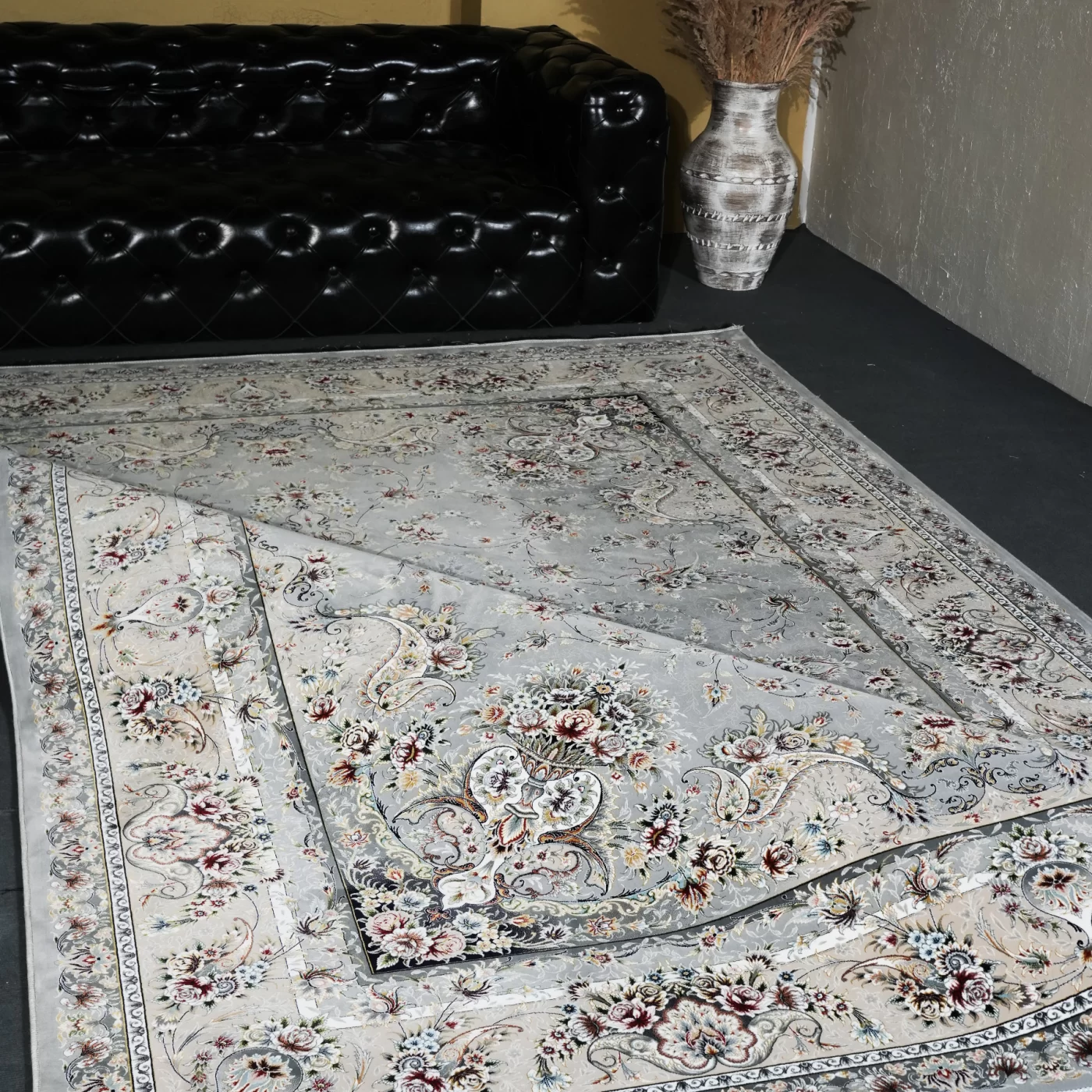 فرش ماشینی 1200 شانه تراکم 3600 گل برجسته طرح آذین نقره ای