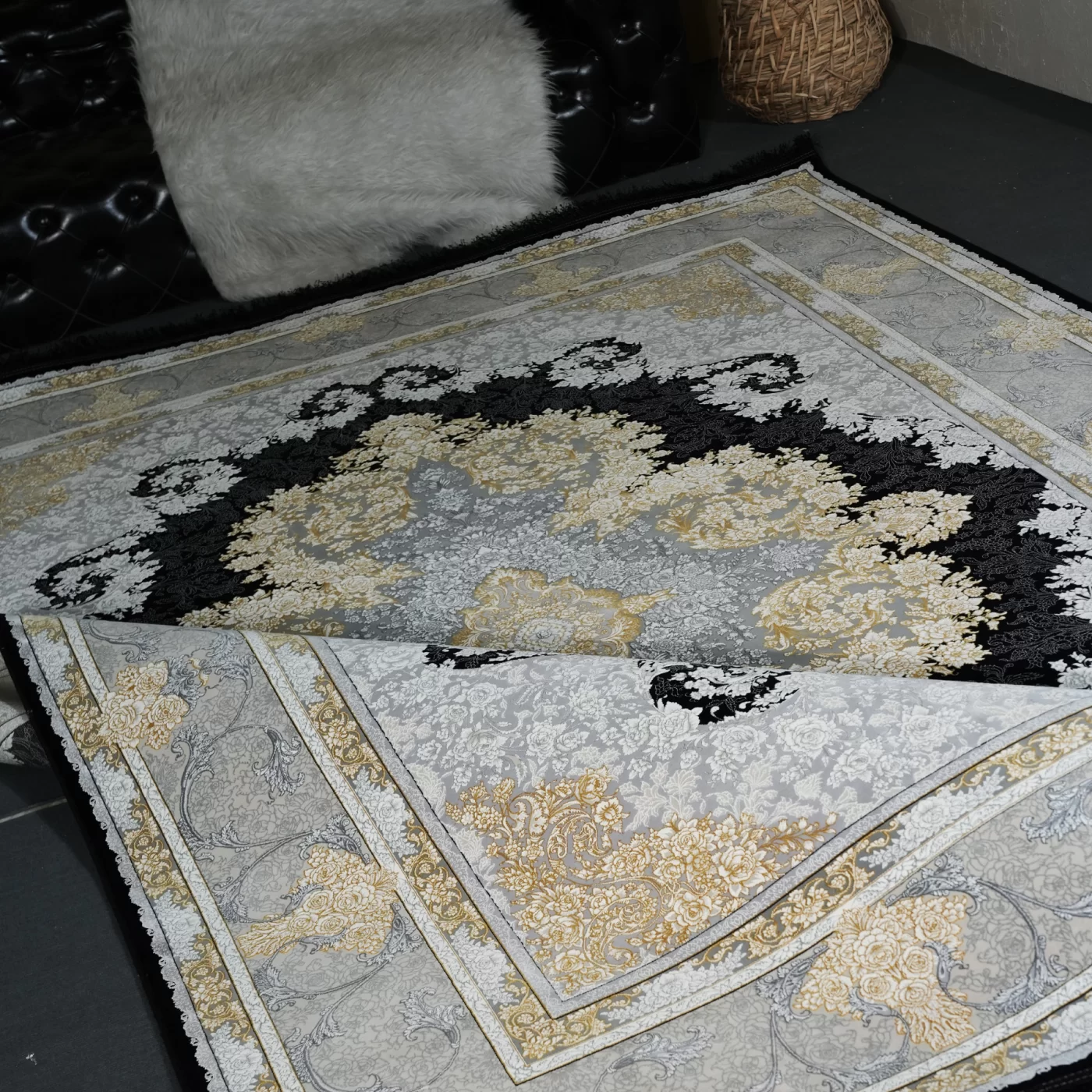 فرش ماشینی 1200 شانه تراکم 3600 گل برجسته طرح باغ رز سرمه ای