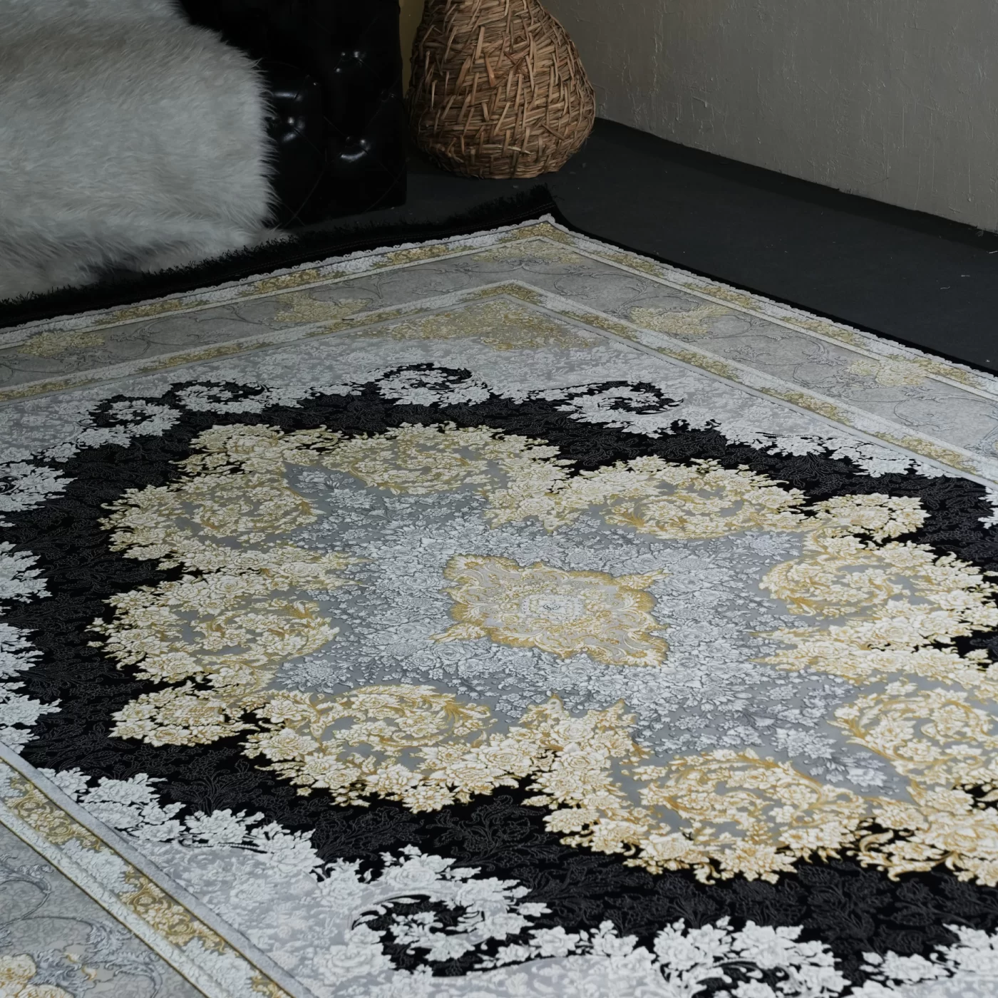 فرش ماشینی 1200 شانه تراکم 3600 گل برجسته طرح باغ رز سرمه ای