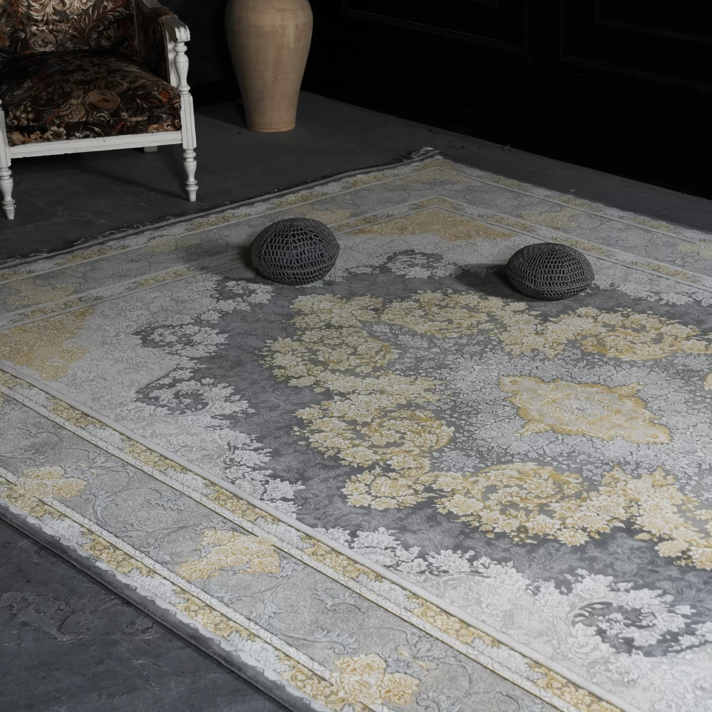 فرش ماشینی 1200 شانه تراکم 3600 گل برجسته طرح باغ رز طوسی