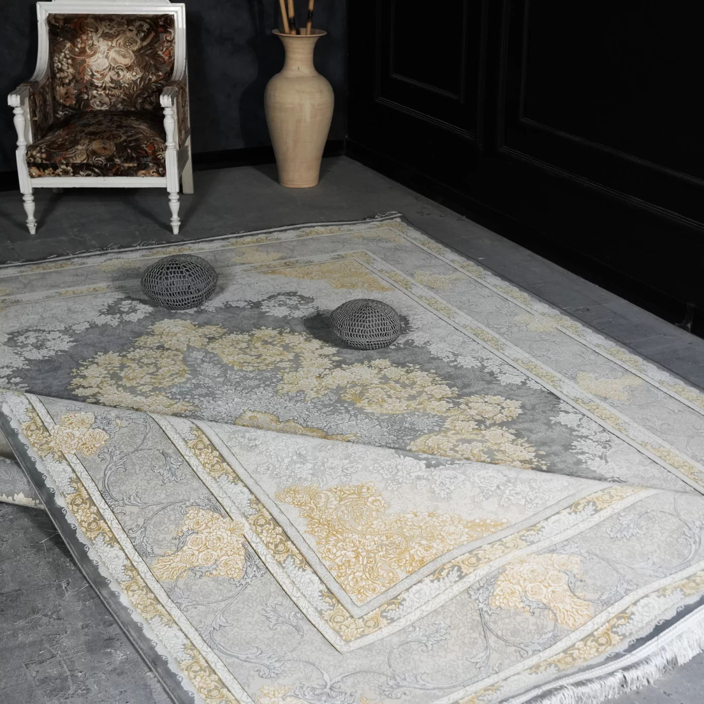 فرش ماشینی 1200 شانه تراکم 3600 گل برجسته طرح باغ رز طوسی