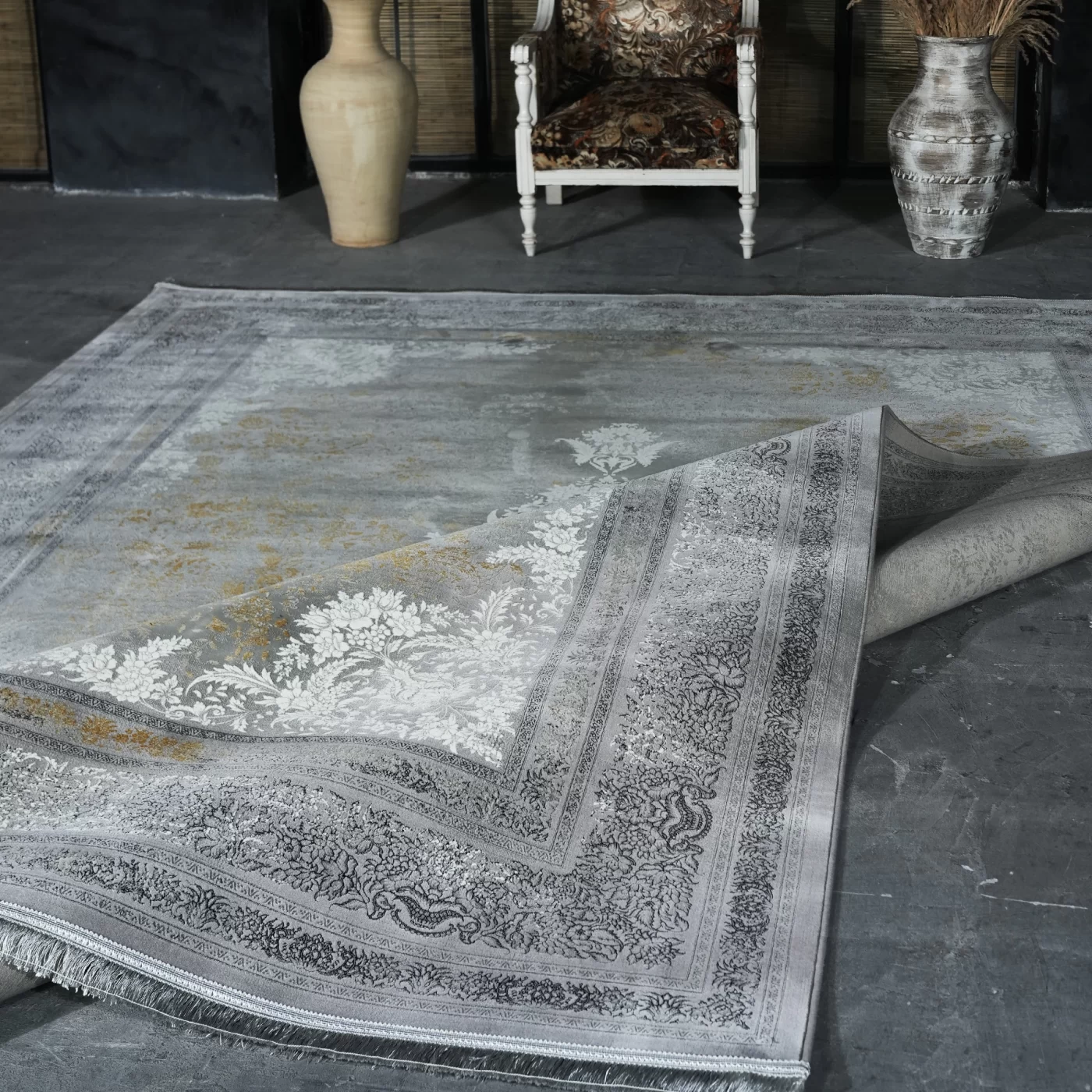 فرش ماشینی 1200 شانه تراکم 3600 گل برجسته طرح اریکا نقره ای