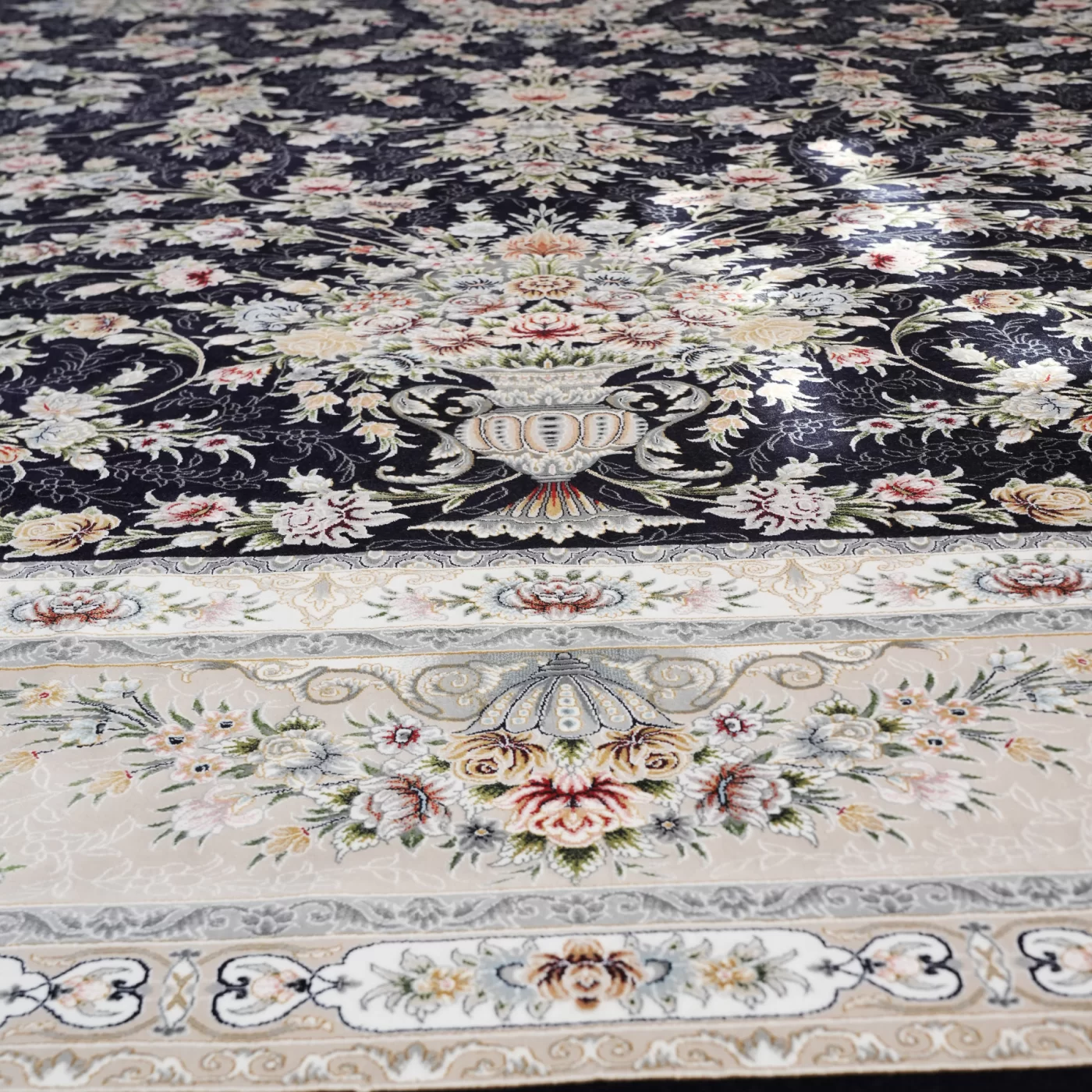 فرش ماشینی 1200 شانه تراکم 3600 گل برجسته طرح فرنوش سرمه ای