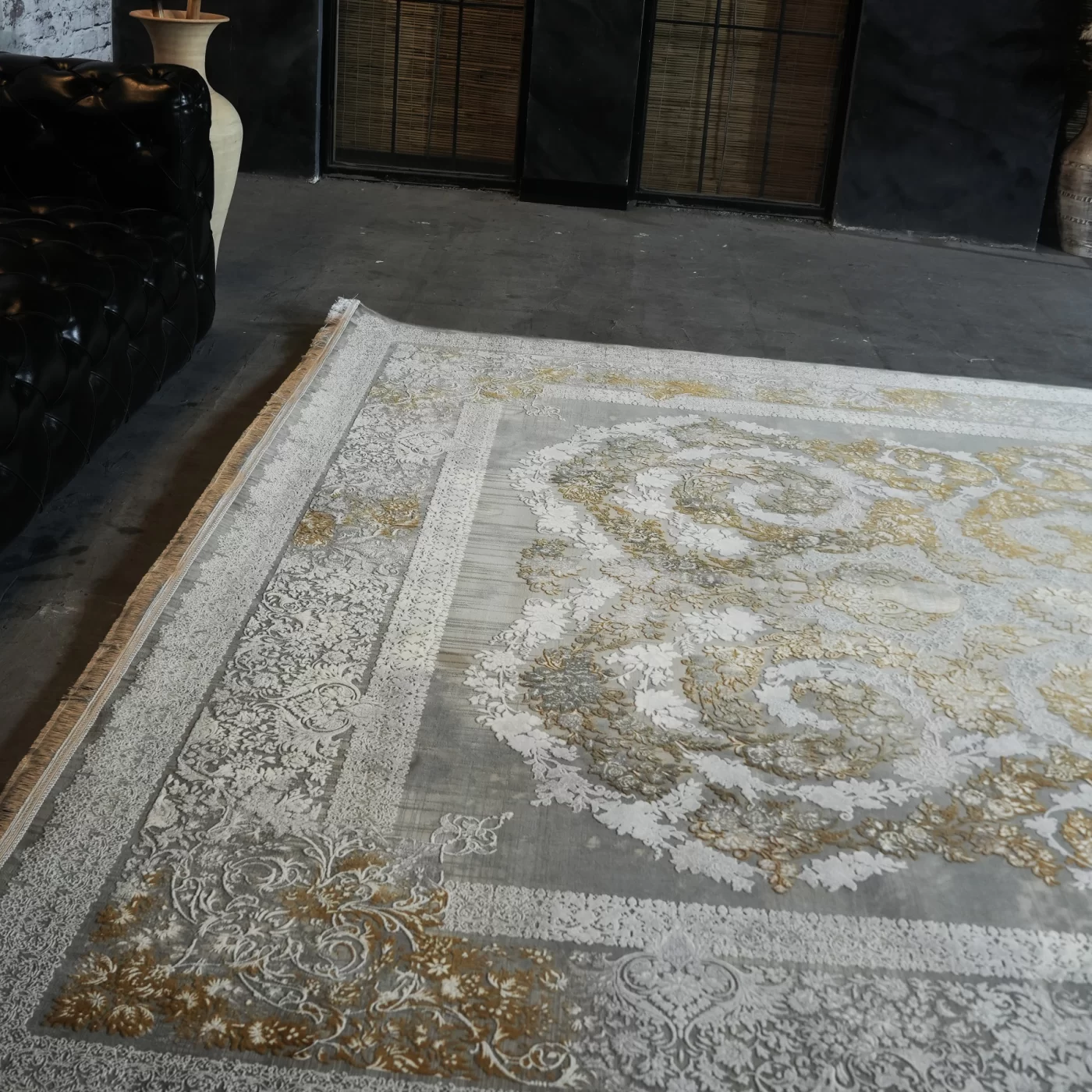 فرش ماشینی 1200 شانه تراکم 3600 گل برجسته طرح هیا فیلی