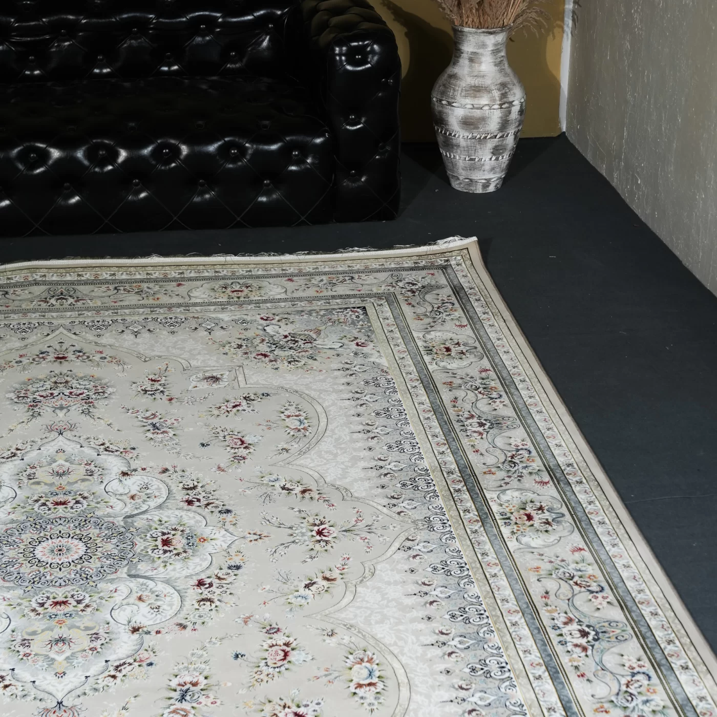 فرش ماشینی 1200 شانه تراکم 3600 گل برجسته طرح هیراد بژ