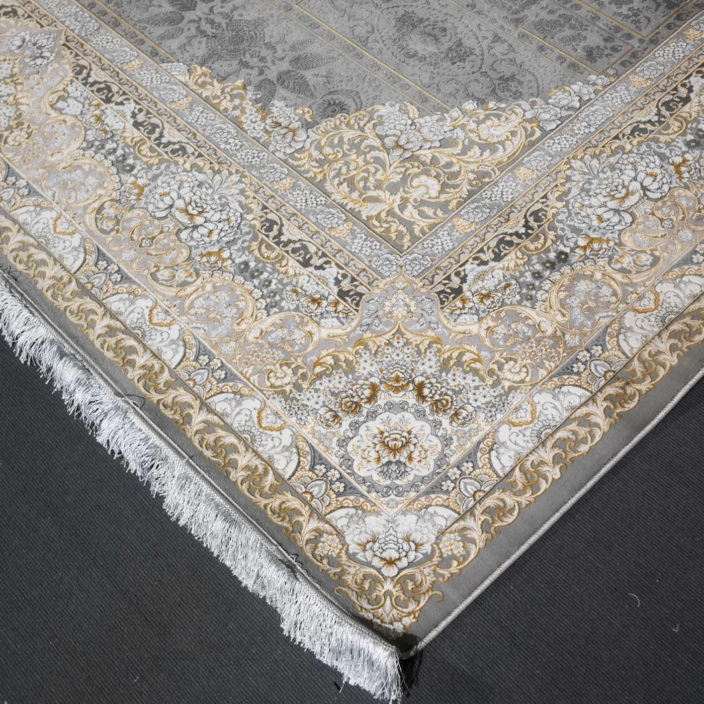 فرش ماشینی 1200 شانه تراکم 3600 گل برجسته طرح هرمان فیلی