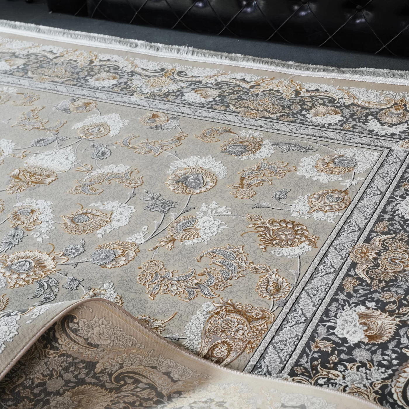 فرش ماشینی 1200 شانه تراکم 3600 گل برجسته طرح همایون بژ