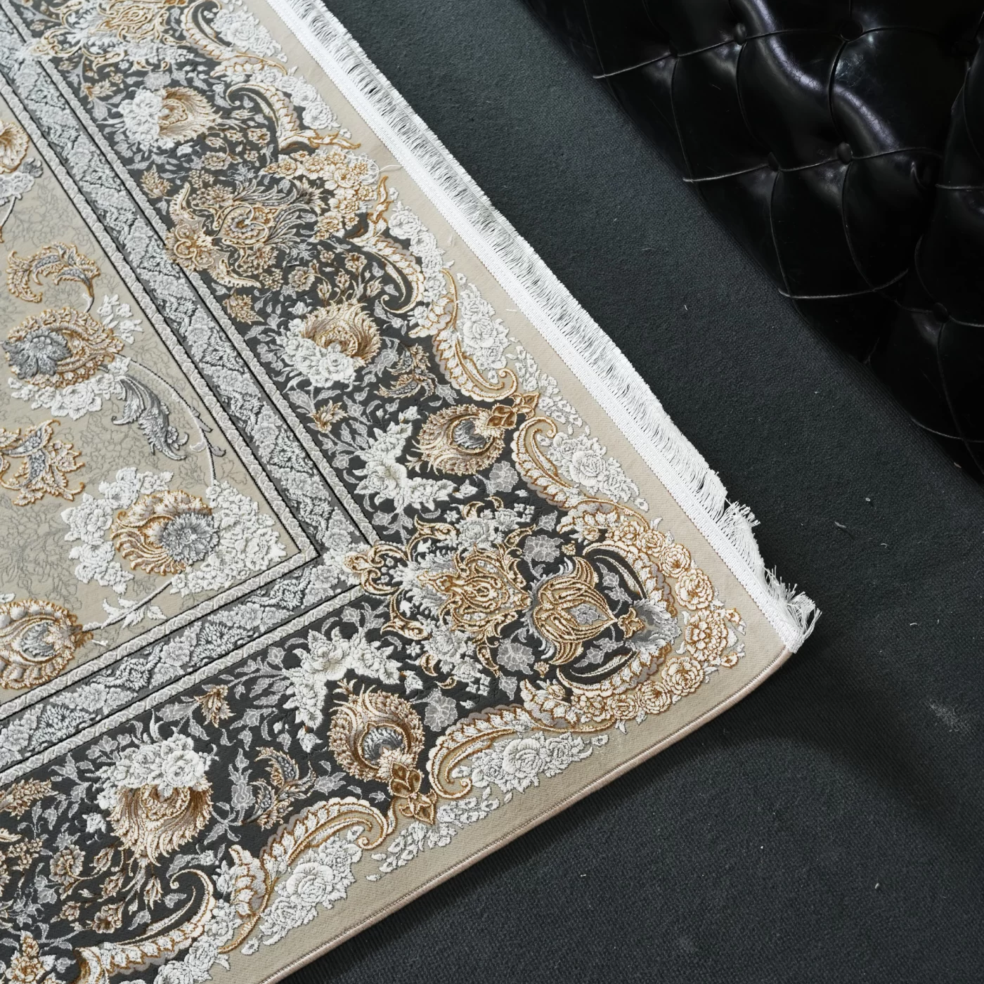 فرش ماشینی 1200 شانه تراکم 3600 گل برجسته طرح همایون بژ