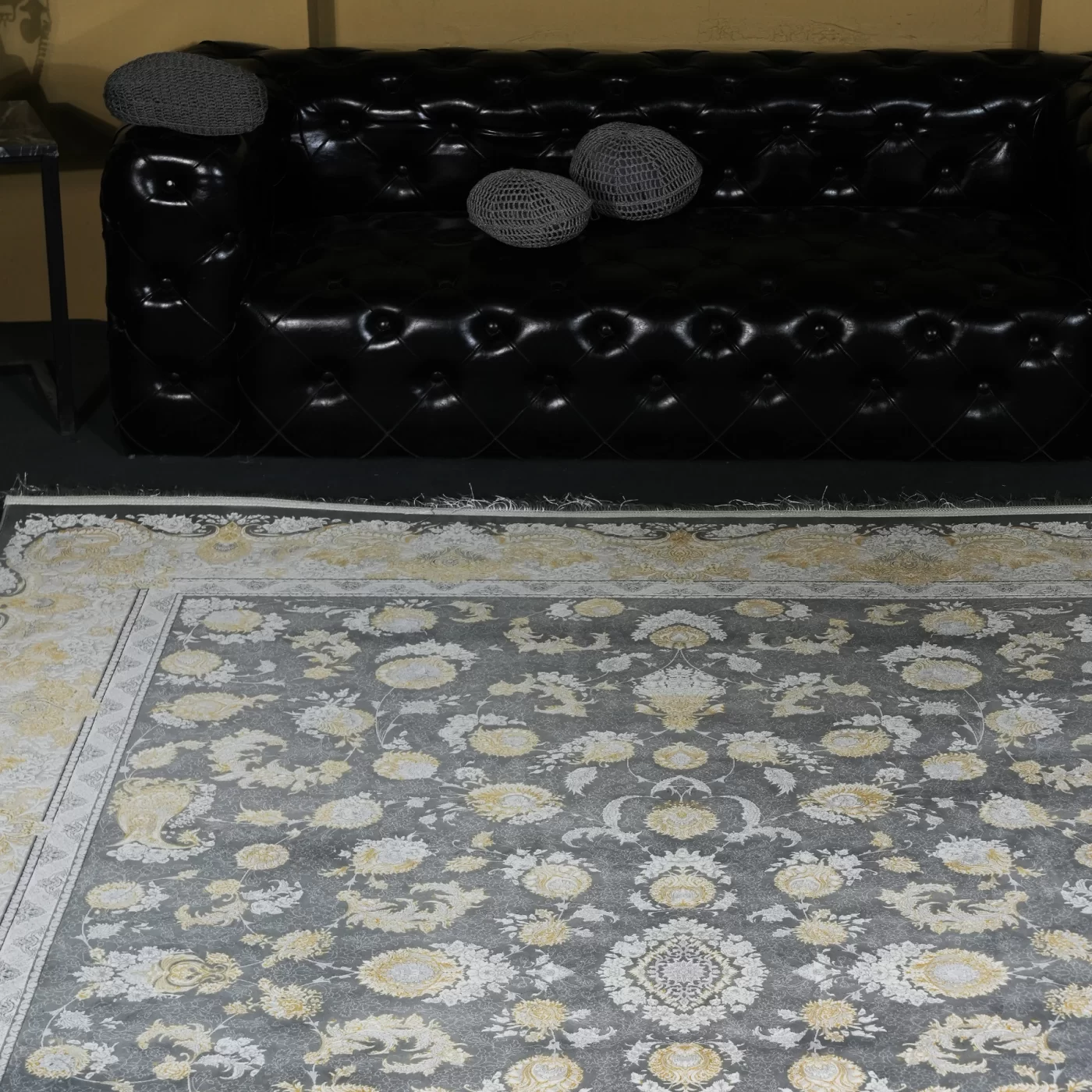 فرش ماشینی 1200 شانه تراکم 3600 گل برجسته طرح همایون دلفینی