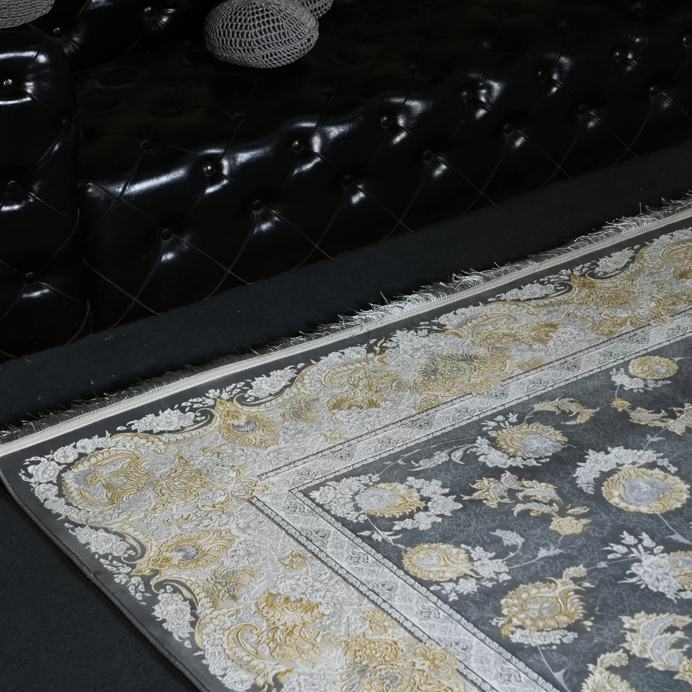 فرش ماشینی 1200 شانه تراکم 3600 گل برجسته طرح همایون دلفینی