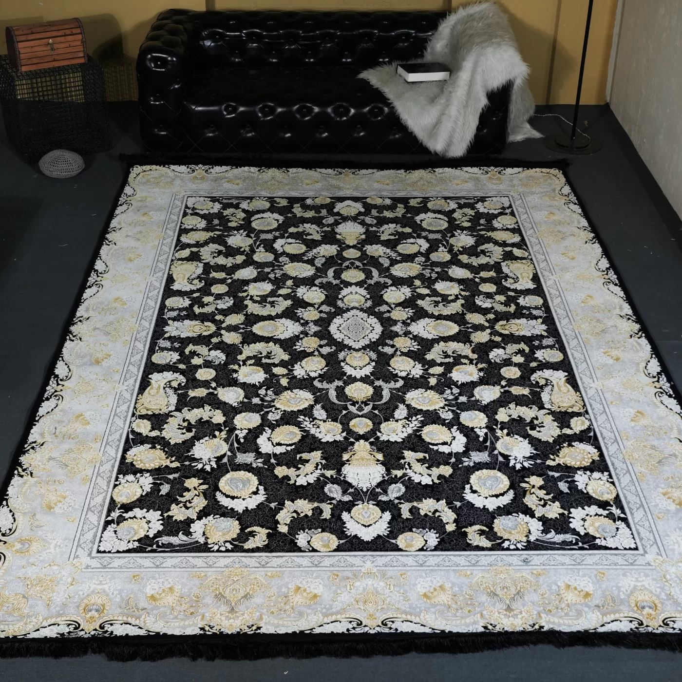 فرش ماشینی 1200 شانه تراکم 3600 گل برجسته طرح همایون سرمه ای