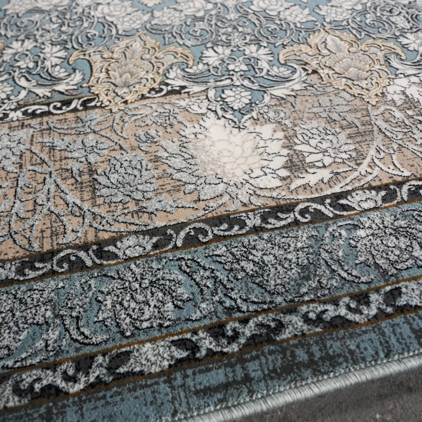 فرش ماشینی 1200 شانه تراکم 3600 گل برجسته طرح جاویدان آبی