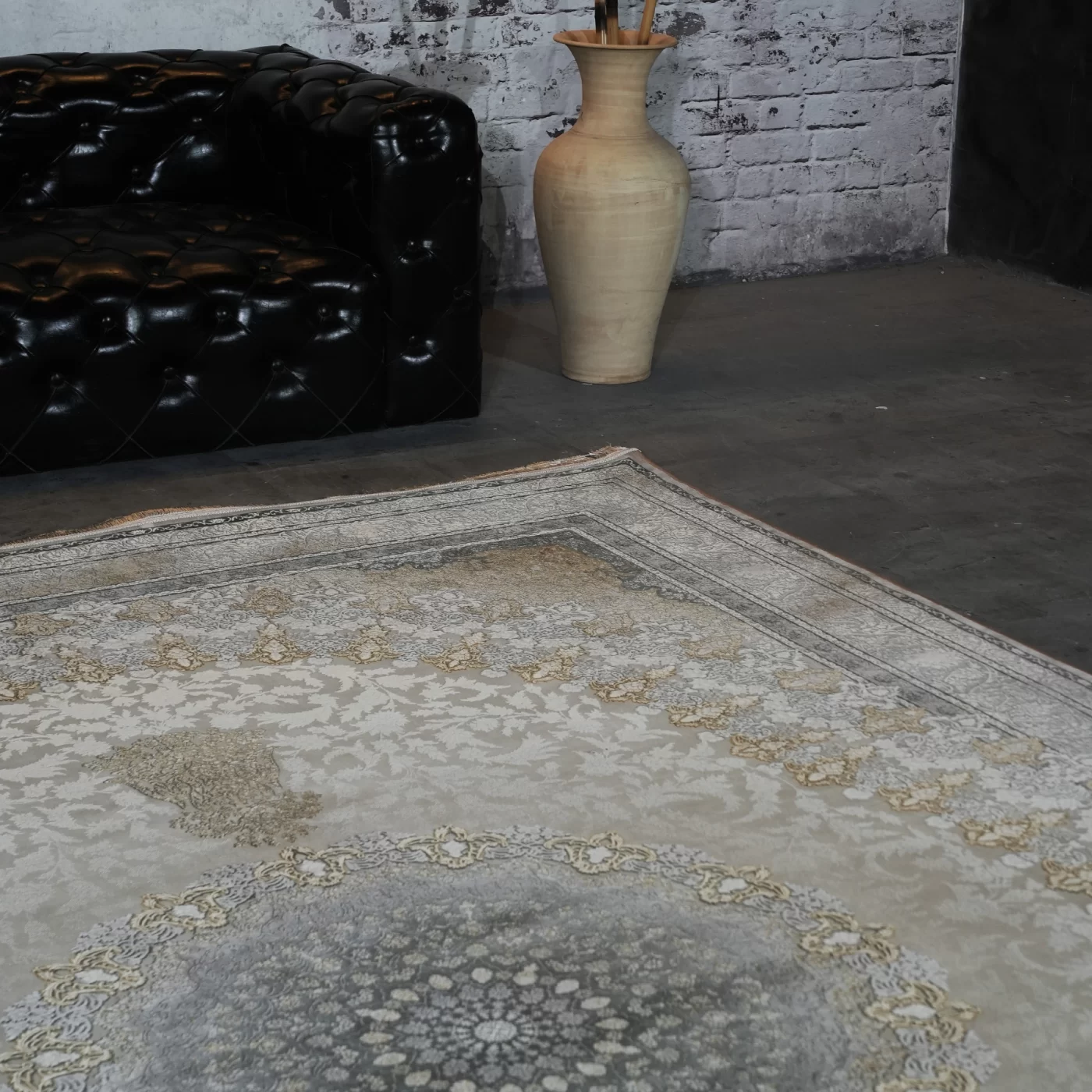 فرش ماشینی 1200 شانه تراکم 3600 گل برجسته طرح جاویدان بژ