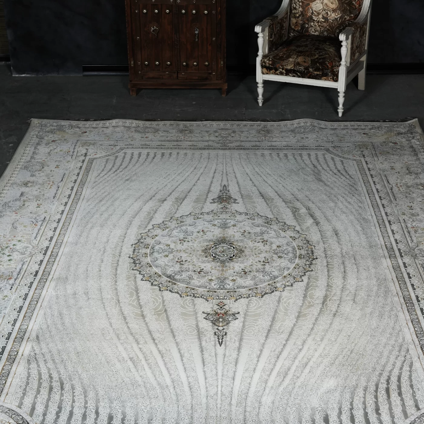 فرش ماشینی 1200 شانه تراکم 3600 گل برجسته طرح خلیفه بژ