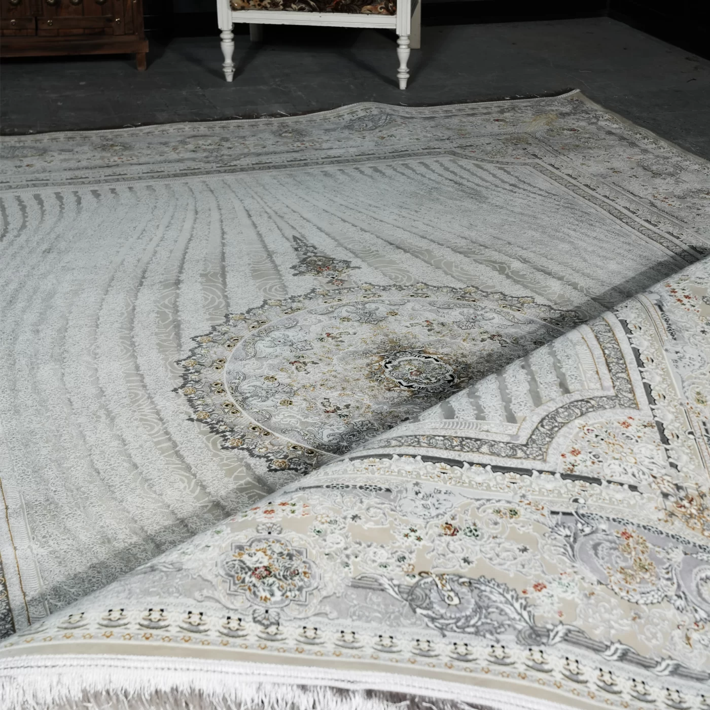 فرش ماشینی 1200 شانه تراکم 3600 گل برجسته طرح خلیفه بژ