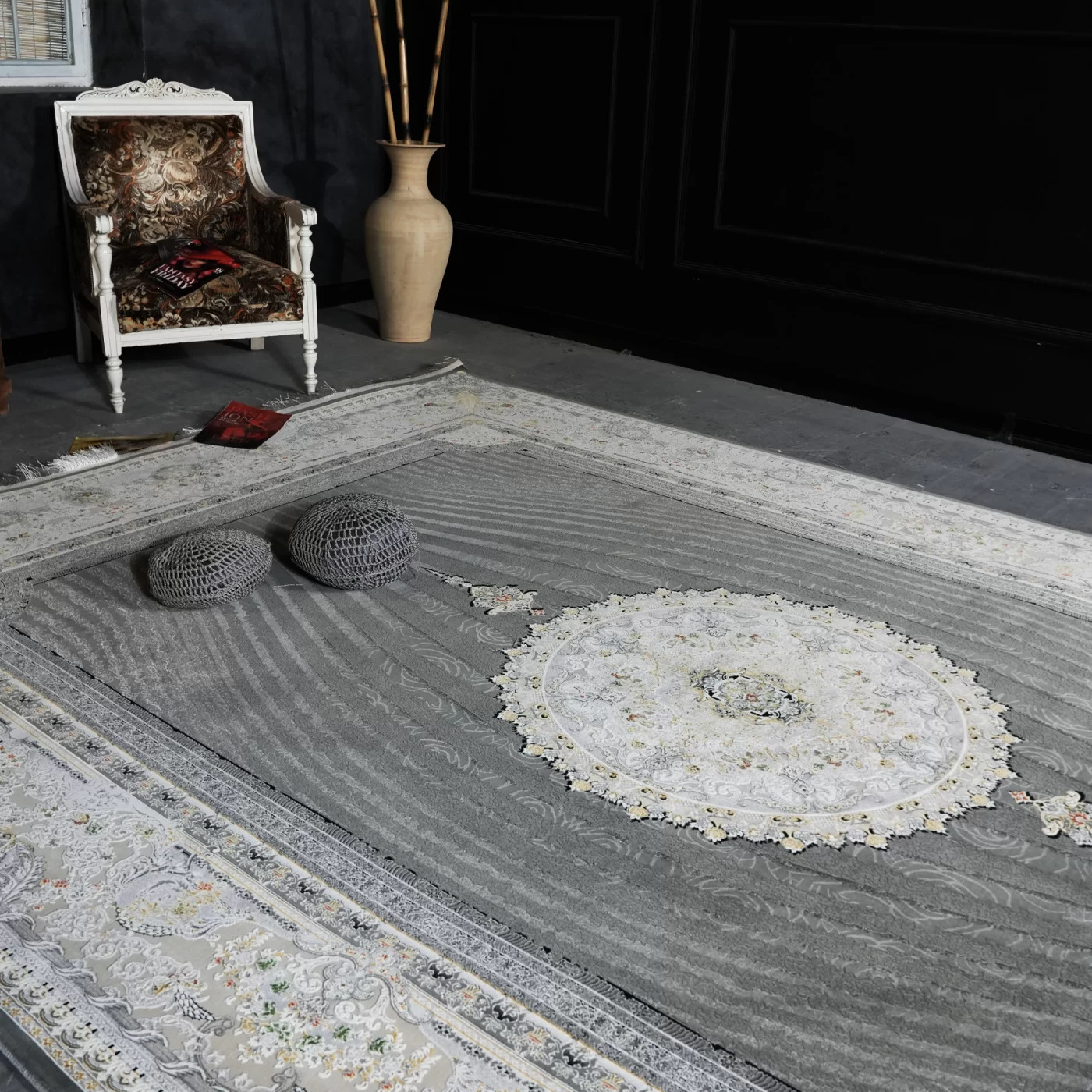 فرش ماشینی 1200 شانه تراکم 3600 گل برجسته طرح خلیفه دلفینی