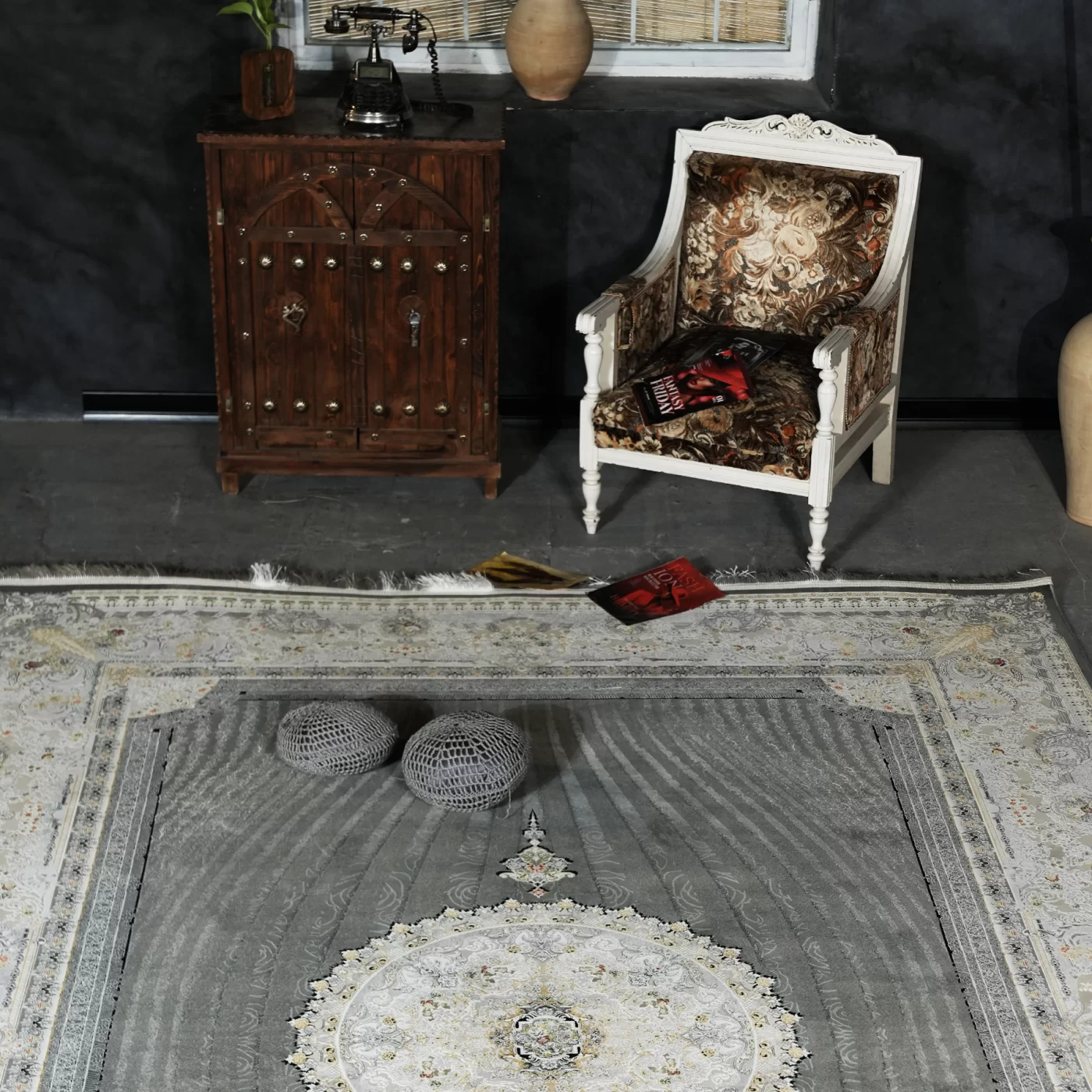 فرش ماشینی 1200 شانه تراکم 3600 گل برجسته طرح خلیفه دلفینی