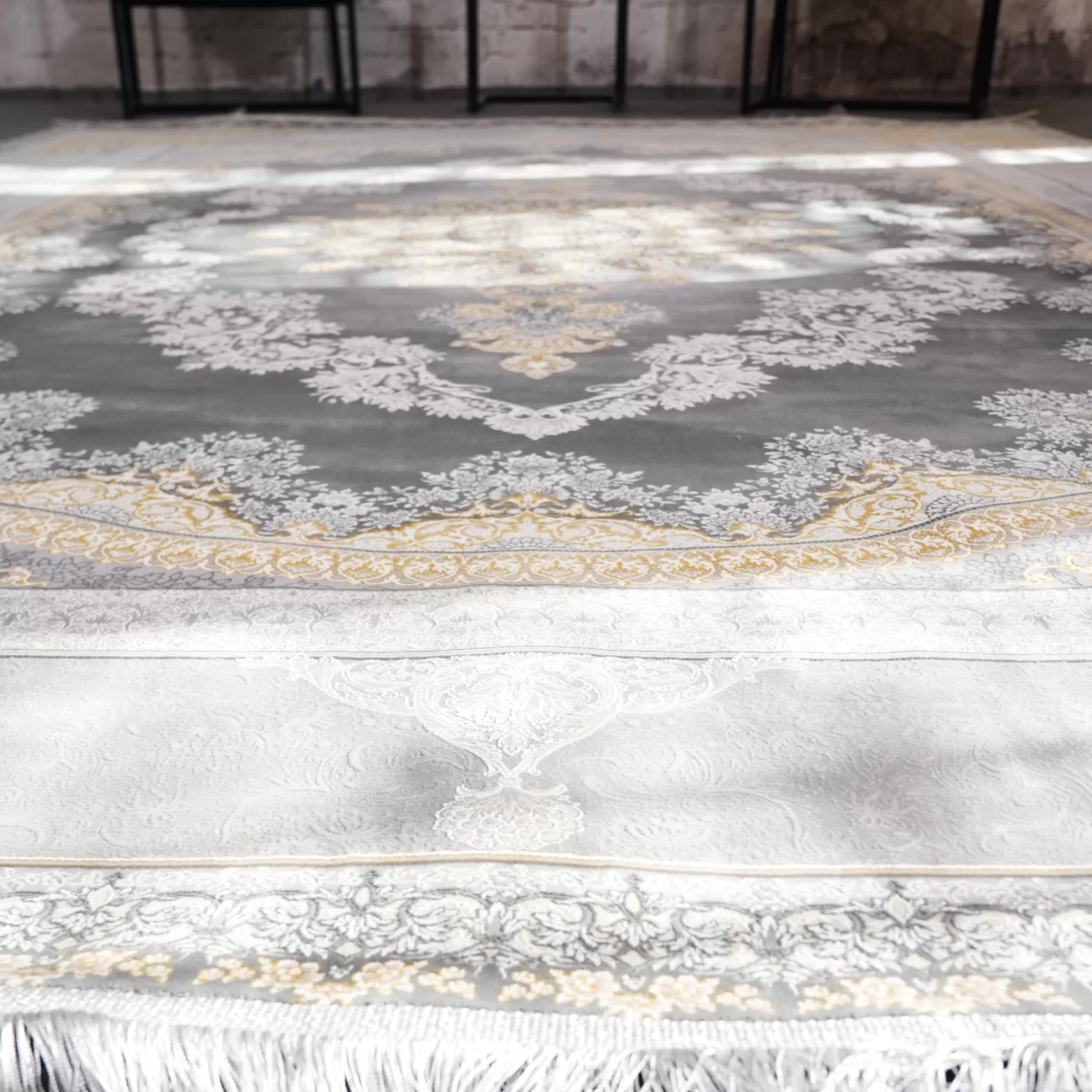 فرش ماشینی 1200 شانه تراکم 3600 گل برجسته طرح کارن دلفینی