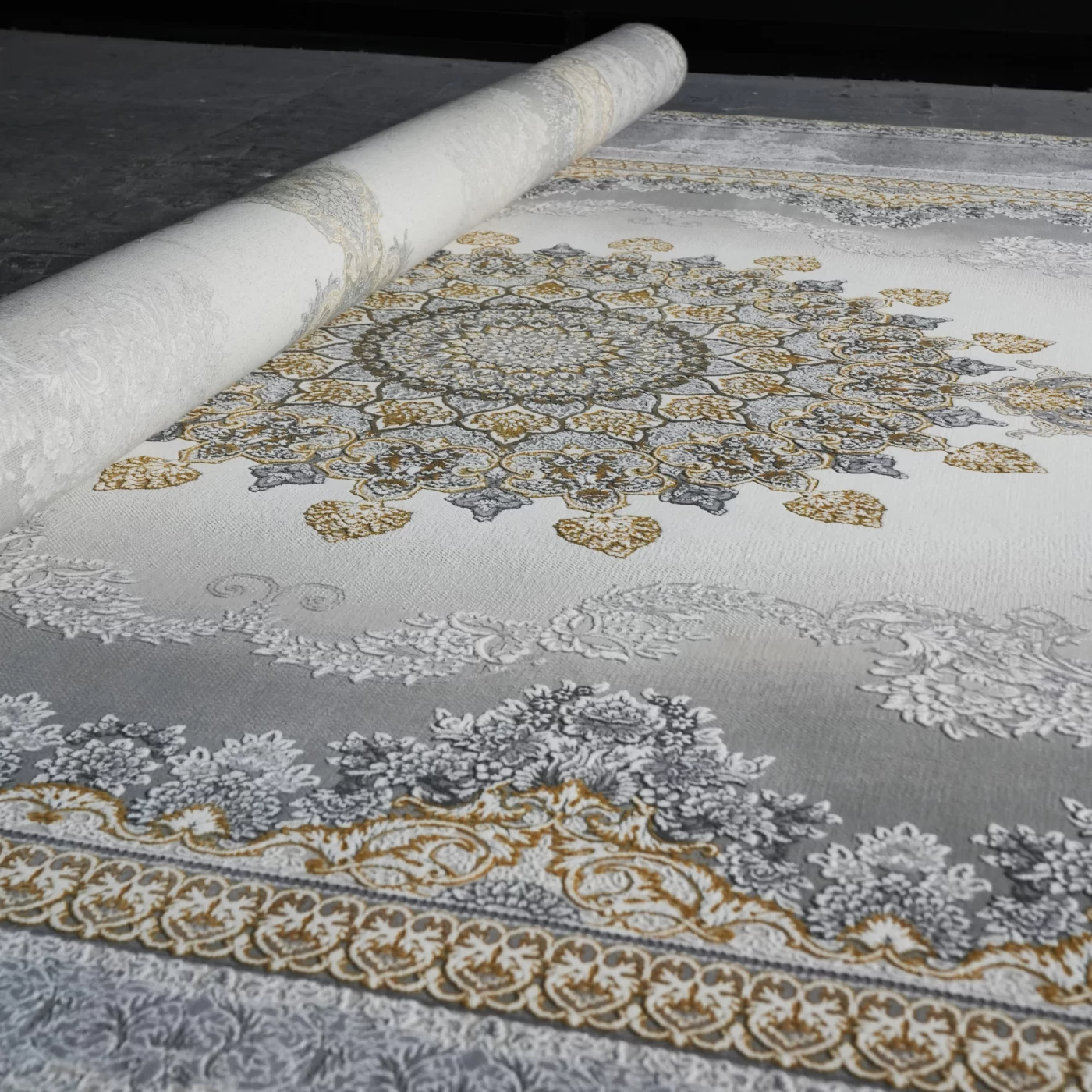 فرش ماشینی 1200 شانه تراکم 3600 گل برجسته طرح کارن نقره ای