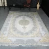 فرش ماشینی 1200 شانه تراکم 3600 گل برجسته طرح کارن نقره ای