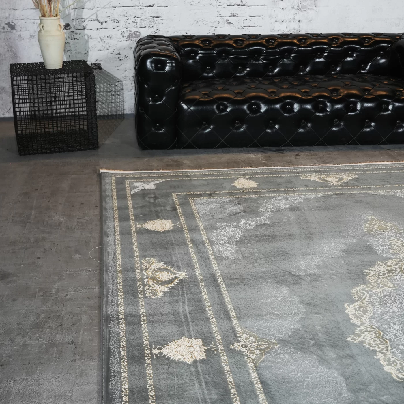 فرش ماشینی 1200 شانه تراکم 3600 گل برجسته طرح خاتون دلفینی