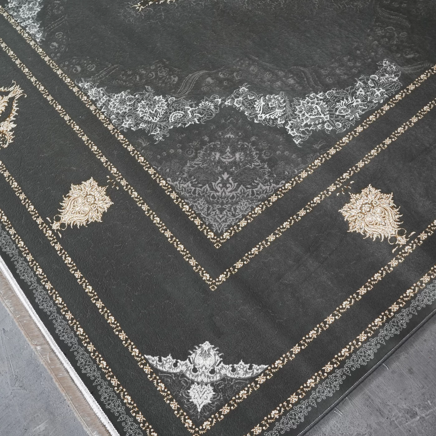 فرش ماشینی 1200 شانه تراکم 3600 گل برجسته طرح خاتون دلفینی