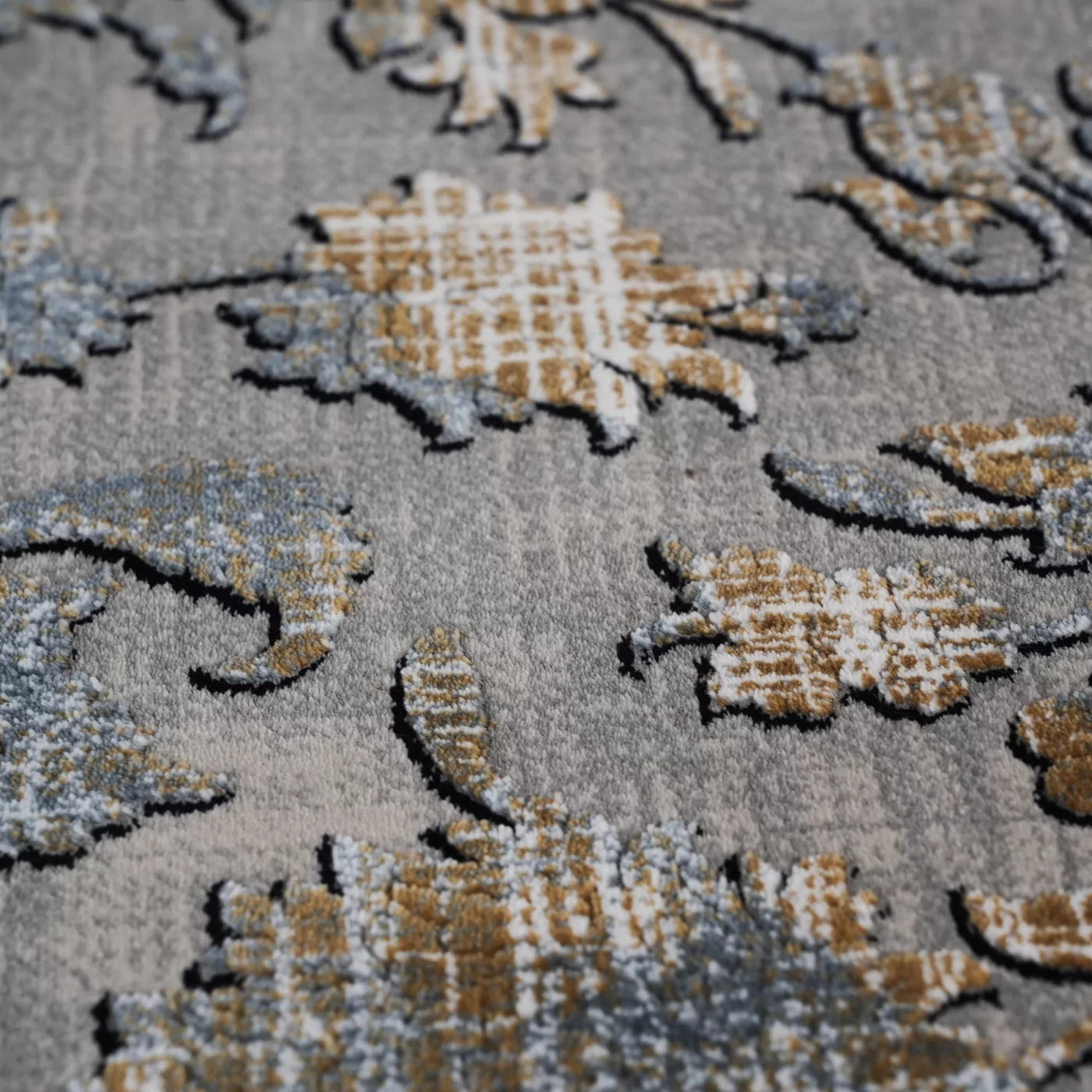 فرش ماشینی 1200 شانه تراکم 3600 گل برجسته طرح لینا بژ