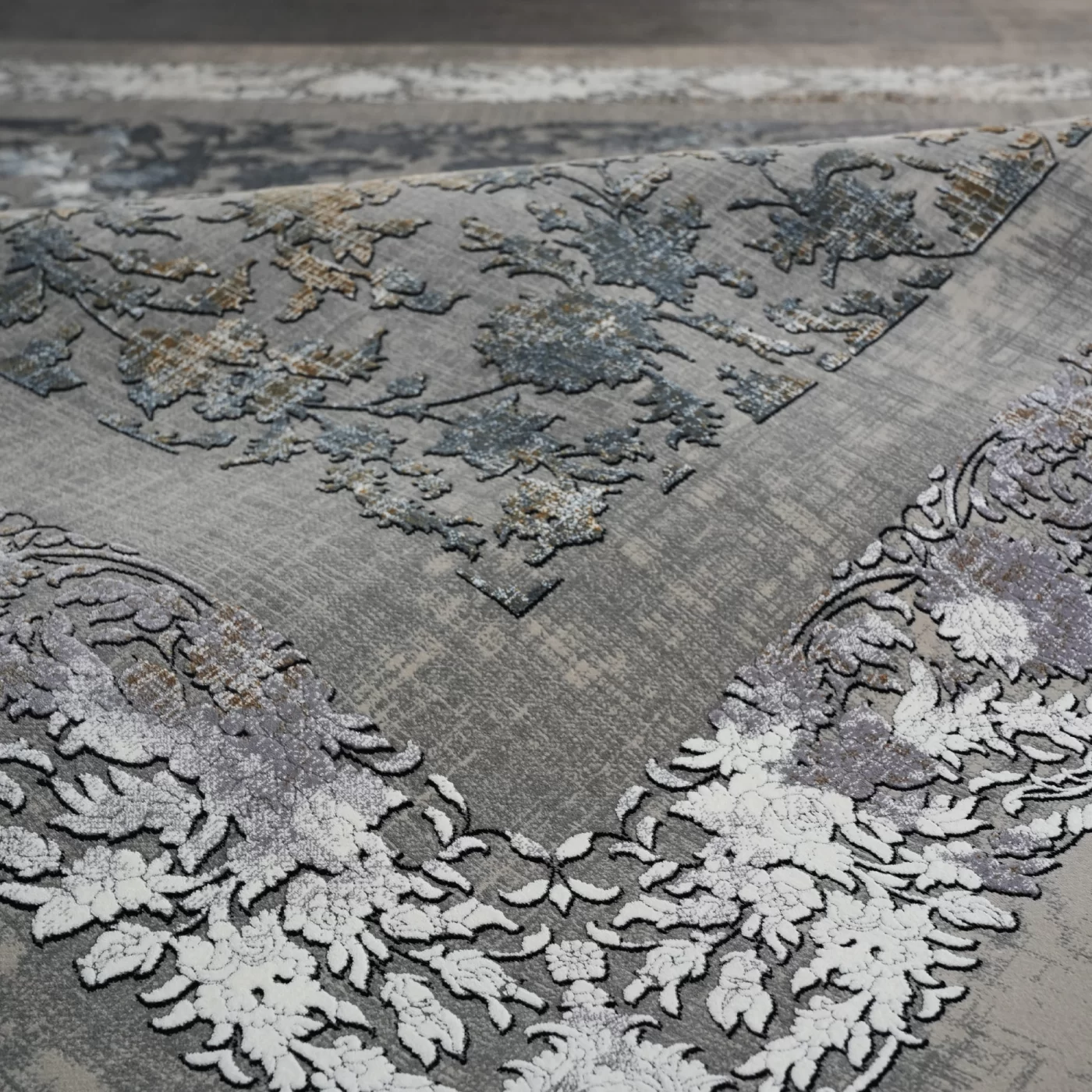 فرش ماشینی 1200 شانه تراکم 3600 گل برجسته طرح لینا بژ