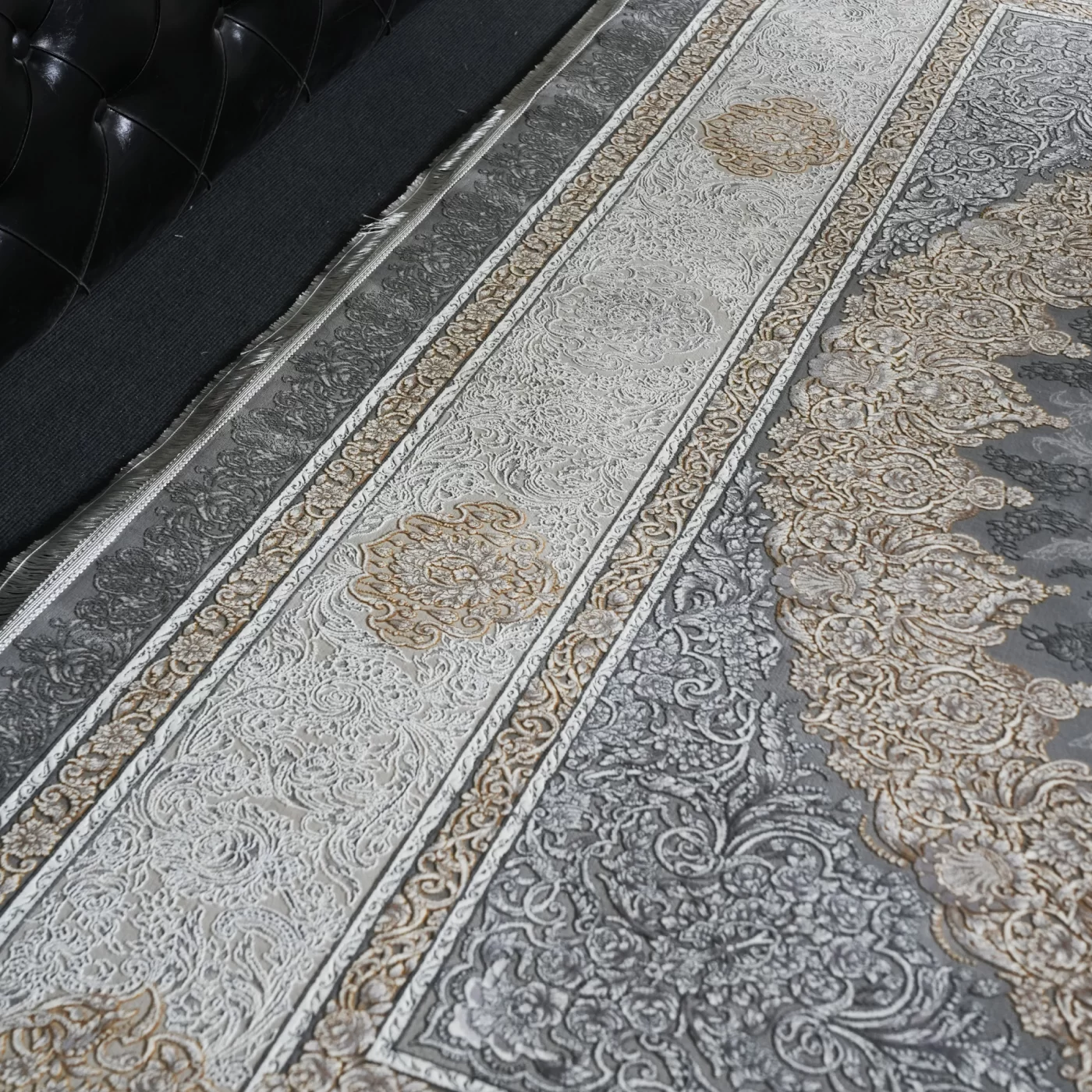 فرش ماشینی 1200 شانه تراکم 3600 گل برجسته طرح مهسان فیلی