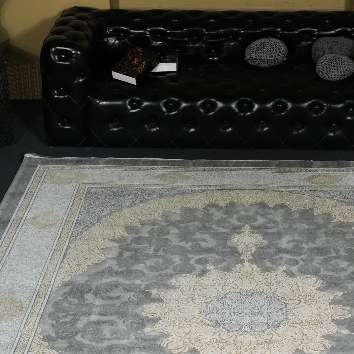 فرش ماشینی 1200 شانه تراکم 3600 گل برجسته طرح مهسان فیلی