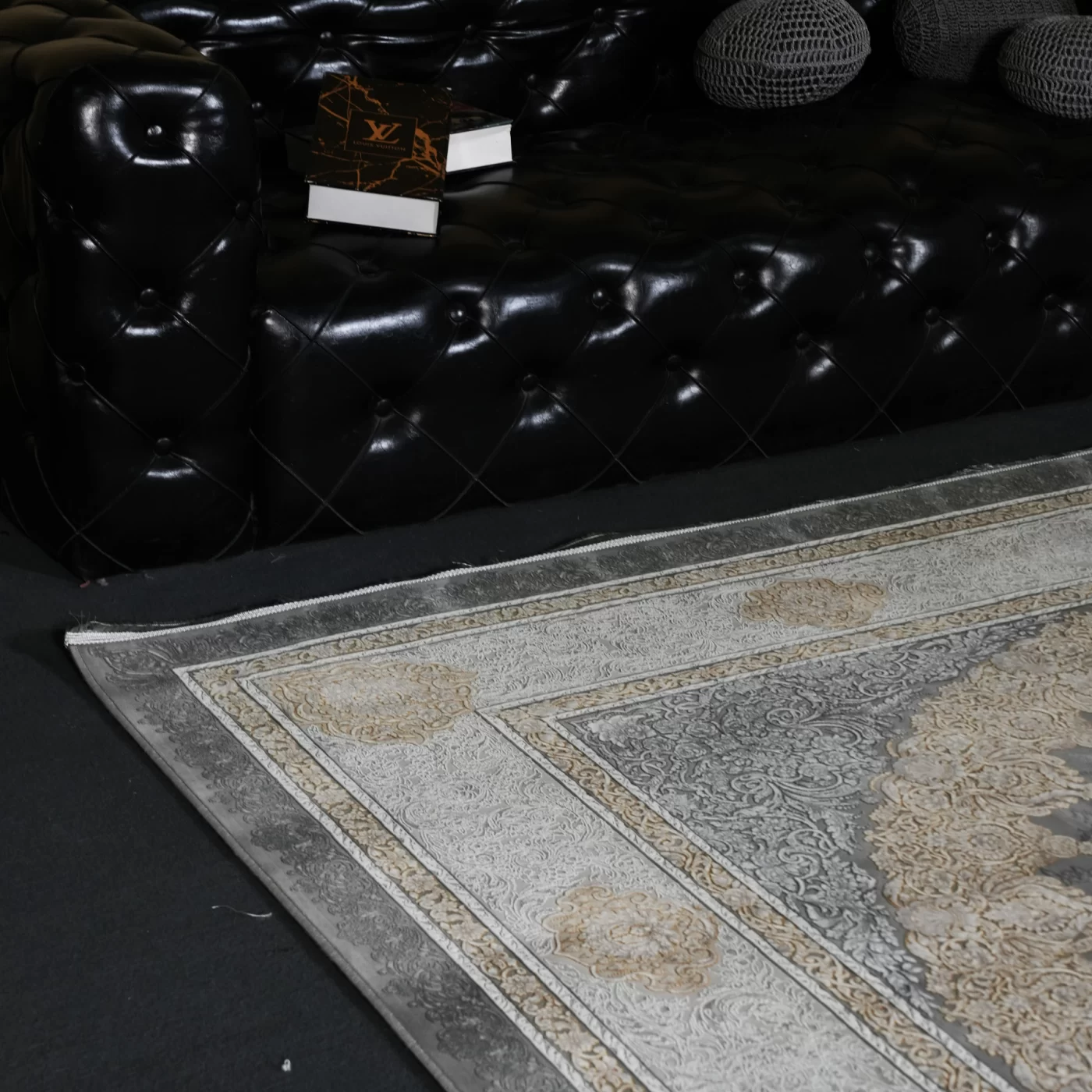 فرش ماشینی 1200 شانه تراکم 3600 گل برجسته طرح مهسان فیلی