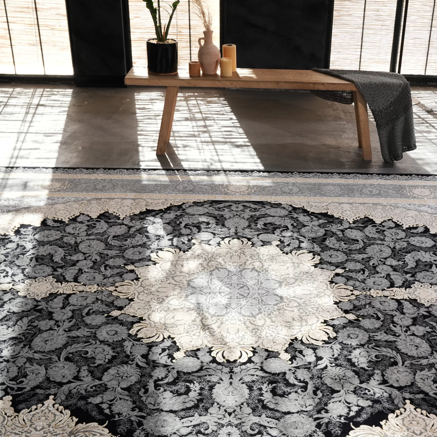 فرش ماشینی 1200 شانه تراکم 3600 گل برجسته طرح مهسان سرمه ای