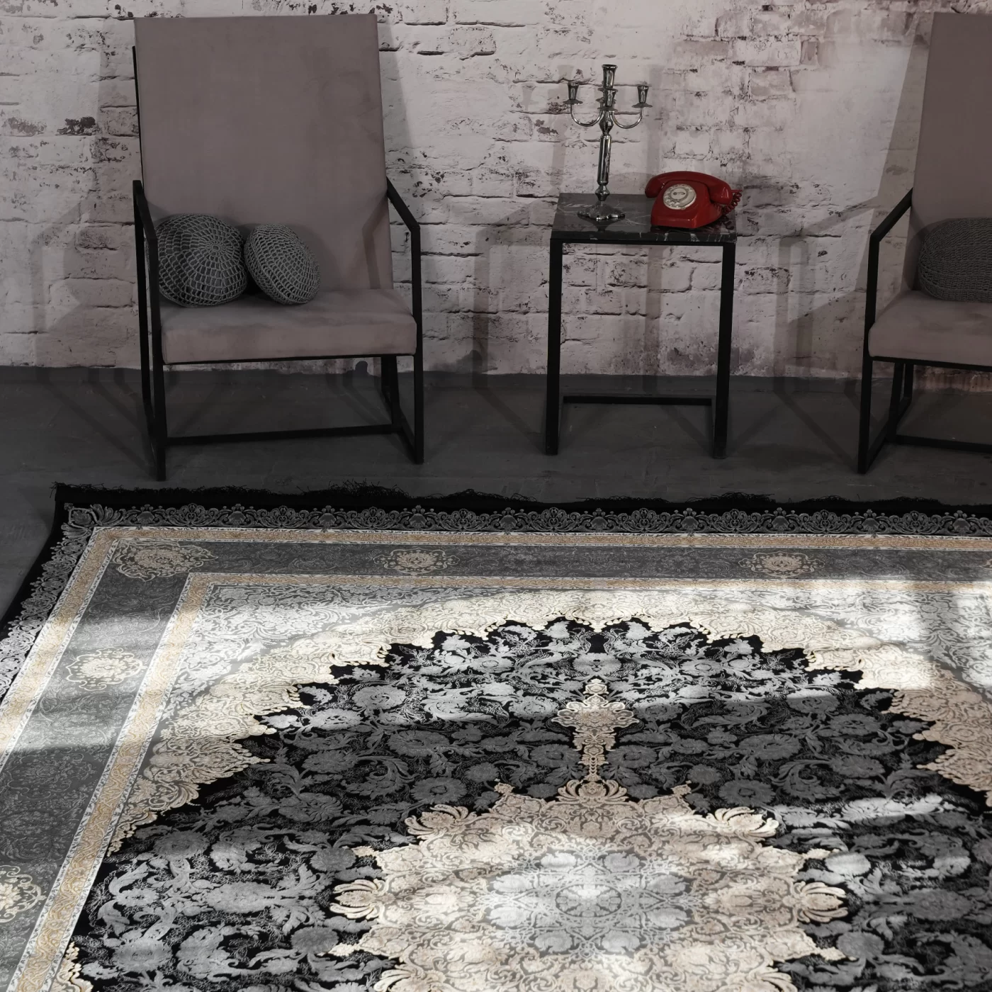 فرش ماشینی 1200 شانه تراکم 3600 گل برجسته طرح مهسان سرمه ای