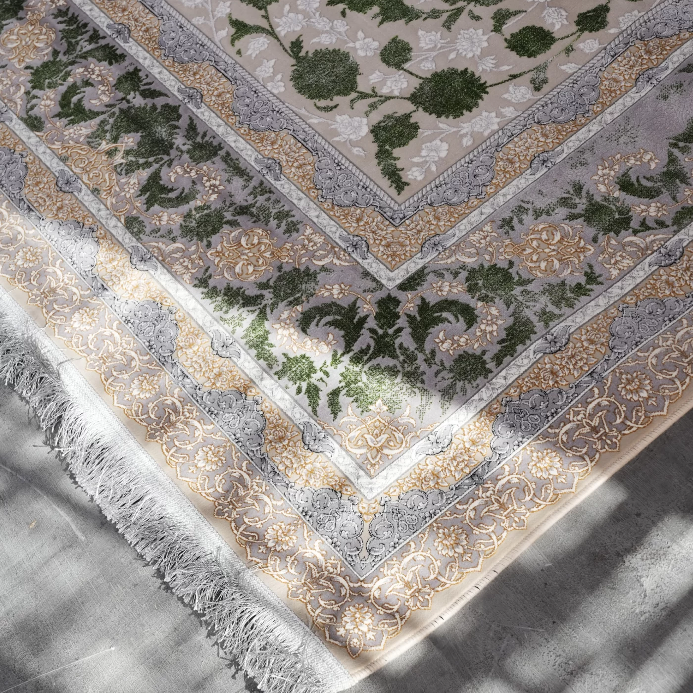 فرش ماشینی 1200 شانه تراکم 3600 گل برجسته طرح ملینا بژ