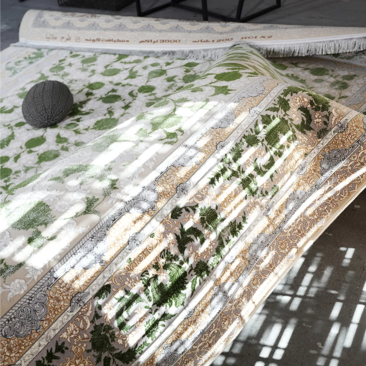 فرش ماشینی 1200 شانه تراکم 3600 گل برجسته طرح ملینا بژ