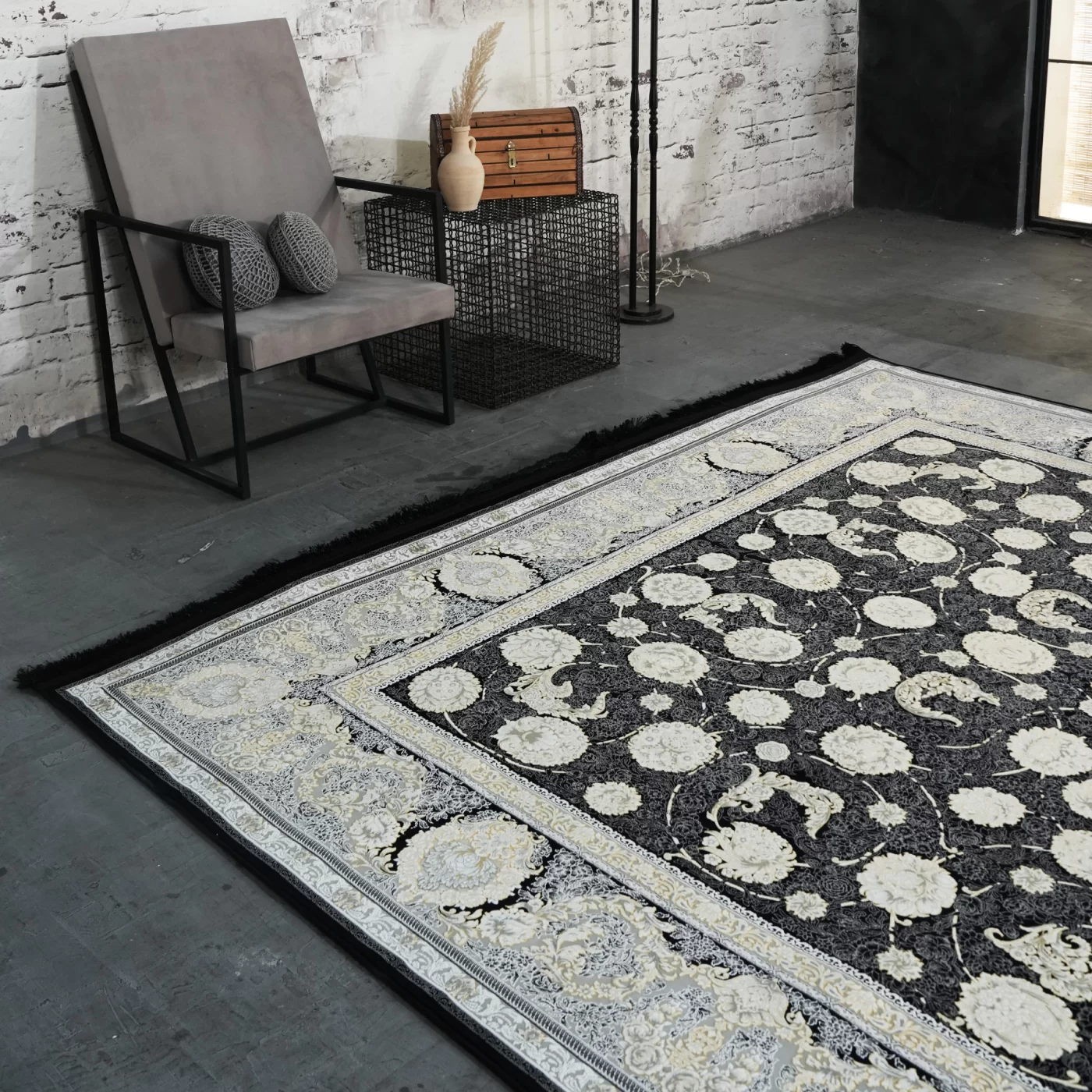 فرش ماشینی 1200 شانه تراکم 3600 گل برجسته طرح ناهید سرمه ای