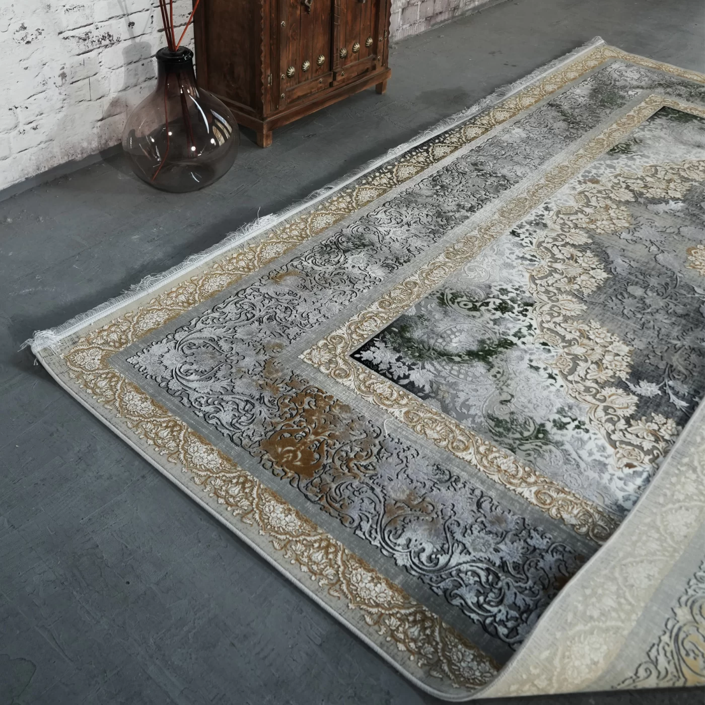 فرش ماشینی 1200 شانه تراکم 3600 گل برجسته طرح نرگس دودی