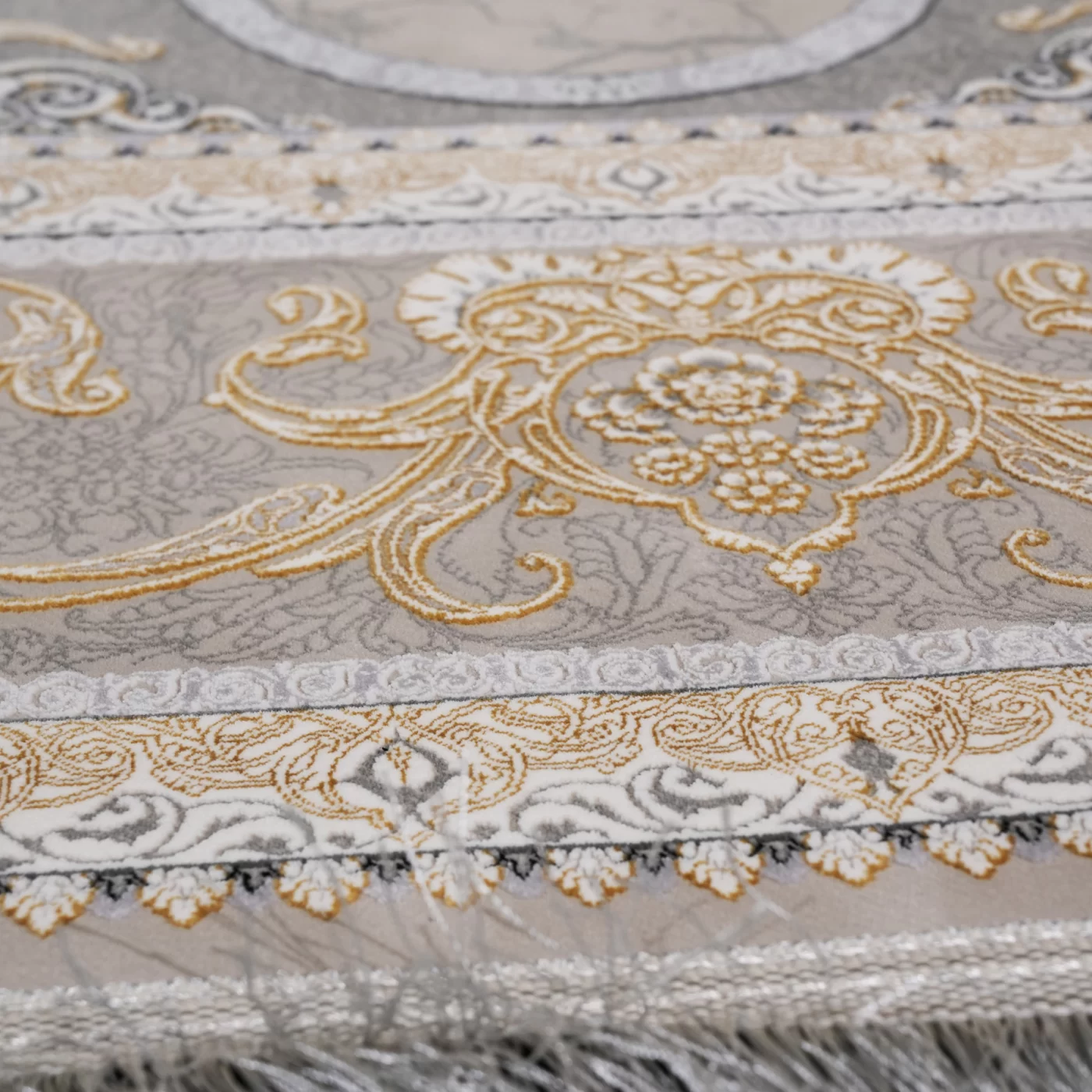 فرش ماشینی 1200 شانه تراکم 3600 گل برجسته طرح نسیم بژ