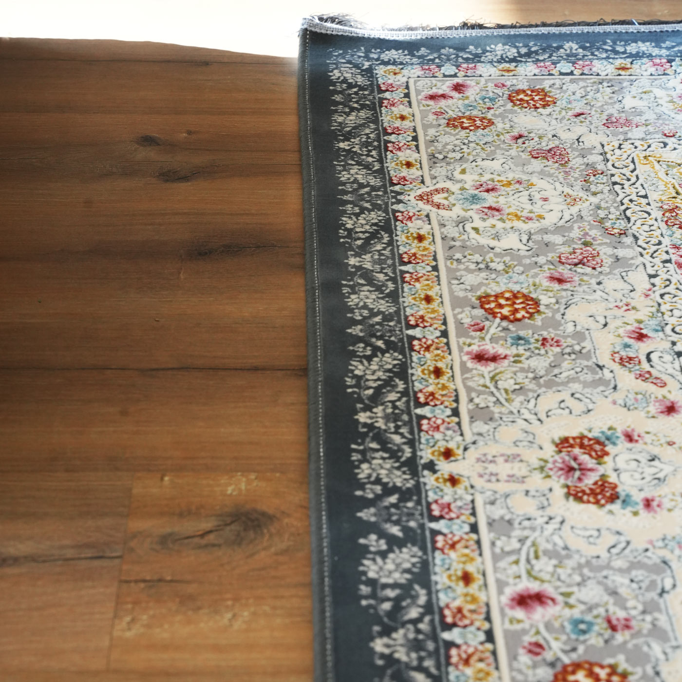 فرش ماشینی1200  شانه تراکم 3600 طرح نگین دودی