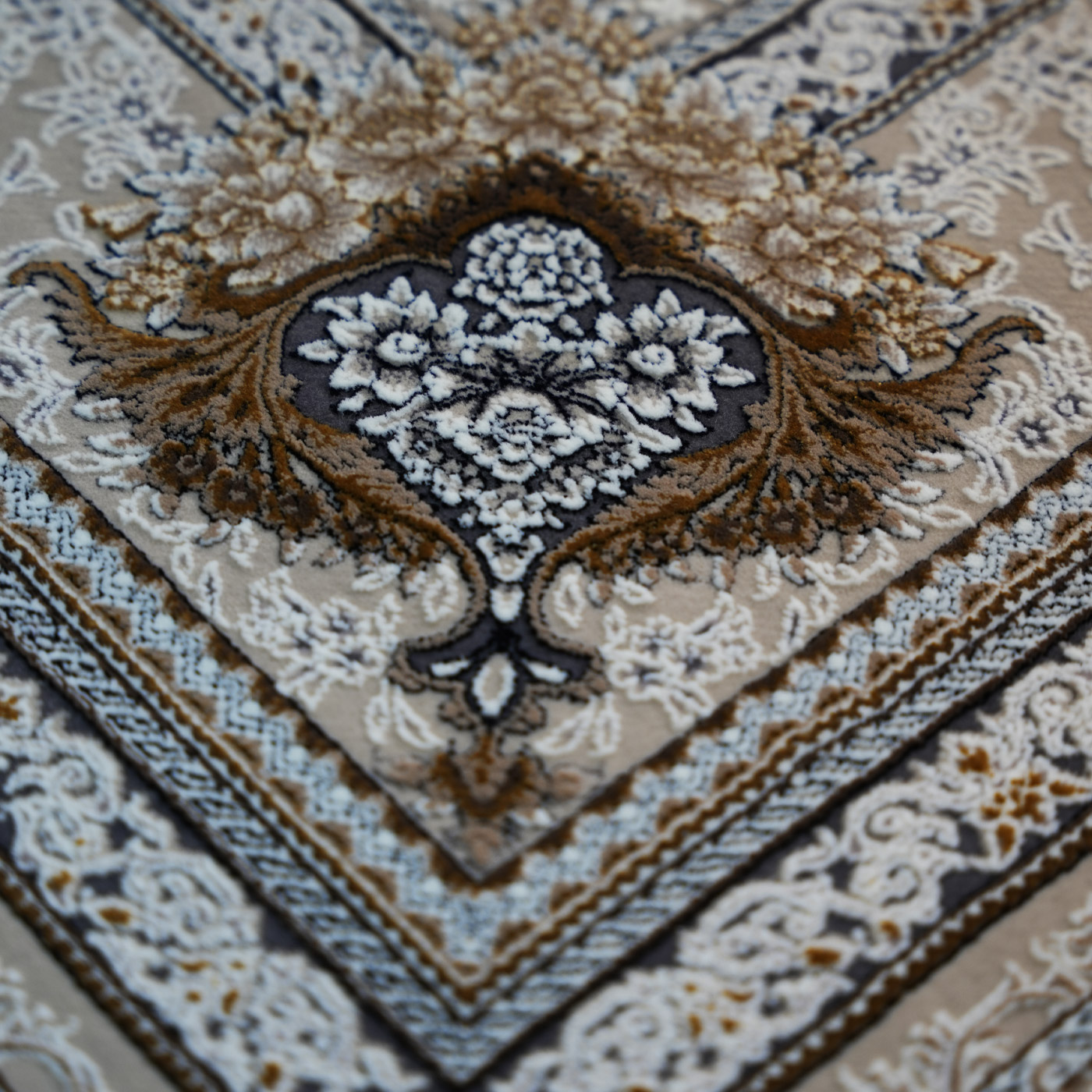 فرش ماشینی 1200 شانه تراکم 3600 طرح پونه صدفی