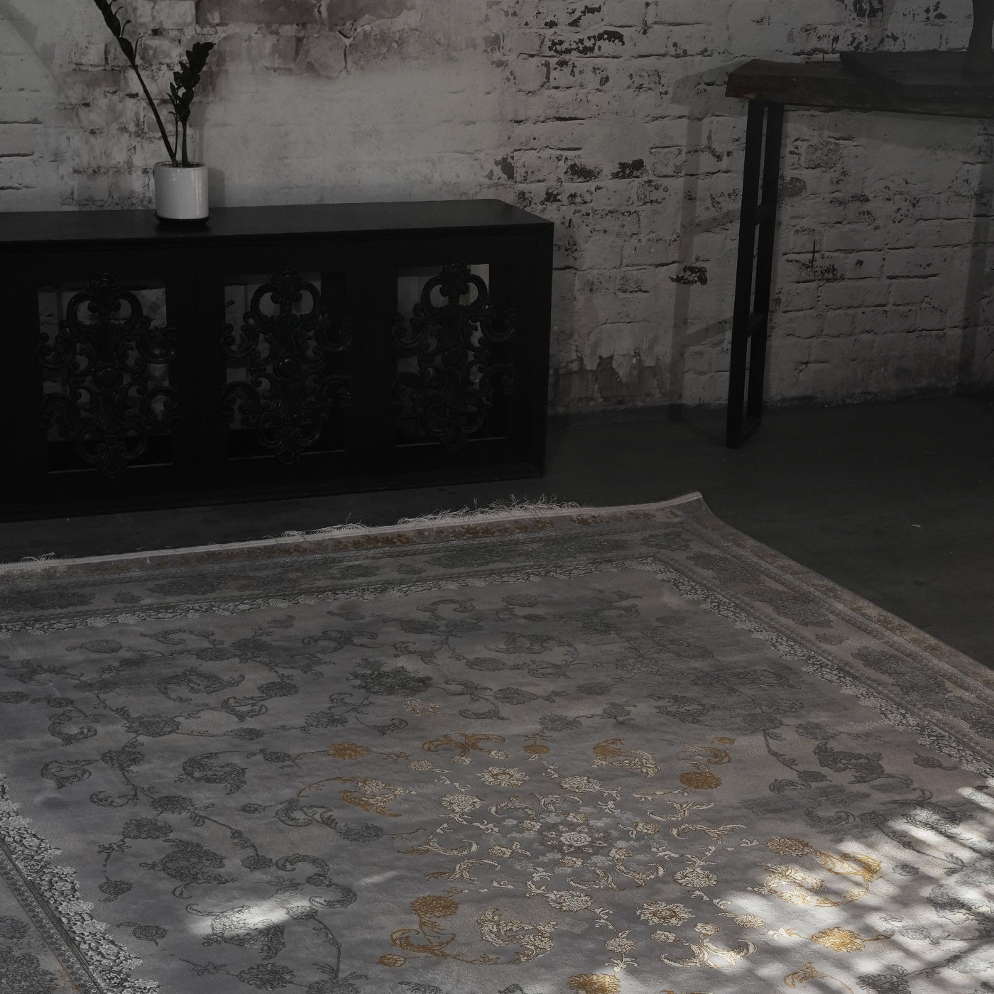 فرش ماشینی 1200 شانه تراکم 3600 گل برجسته طرح رامان بژ